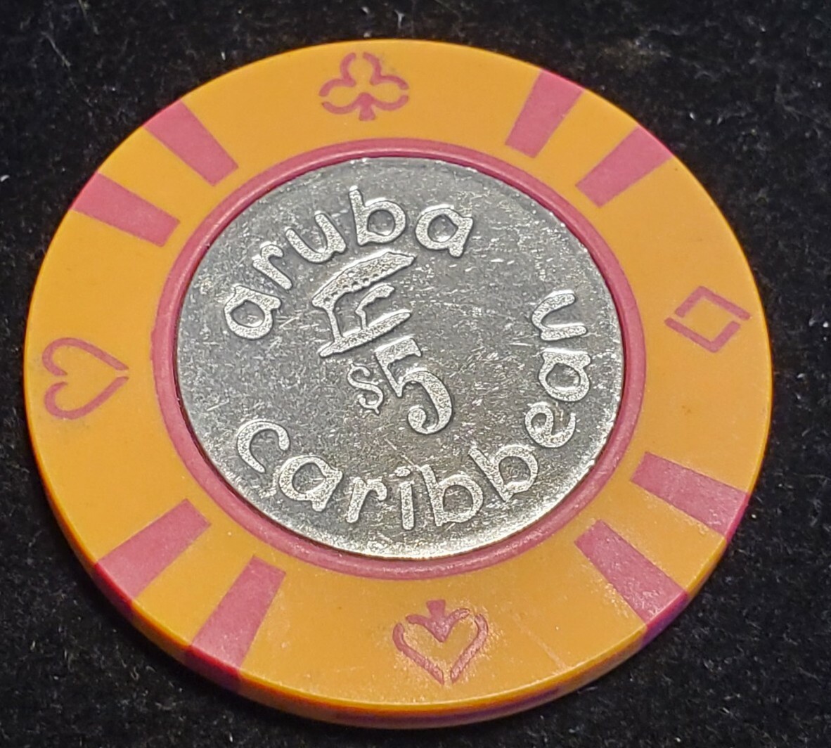 $5 Aruba Caribbean Casino Chip. Metal Center. Our T8400