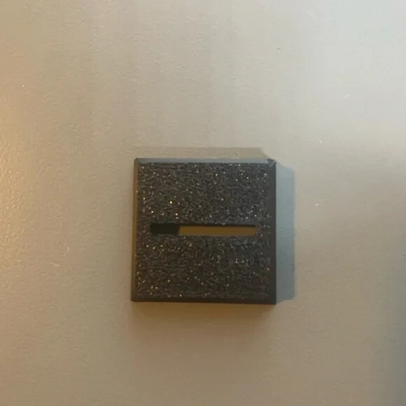 Pack of 100 Square 25mm Slot Wargaming Plastic Bases Warhammer Wargames