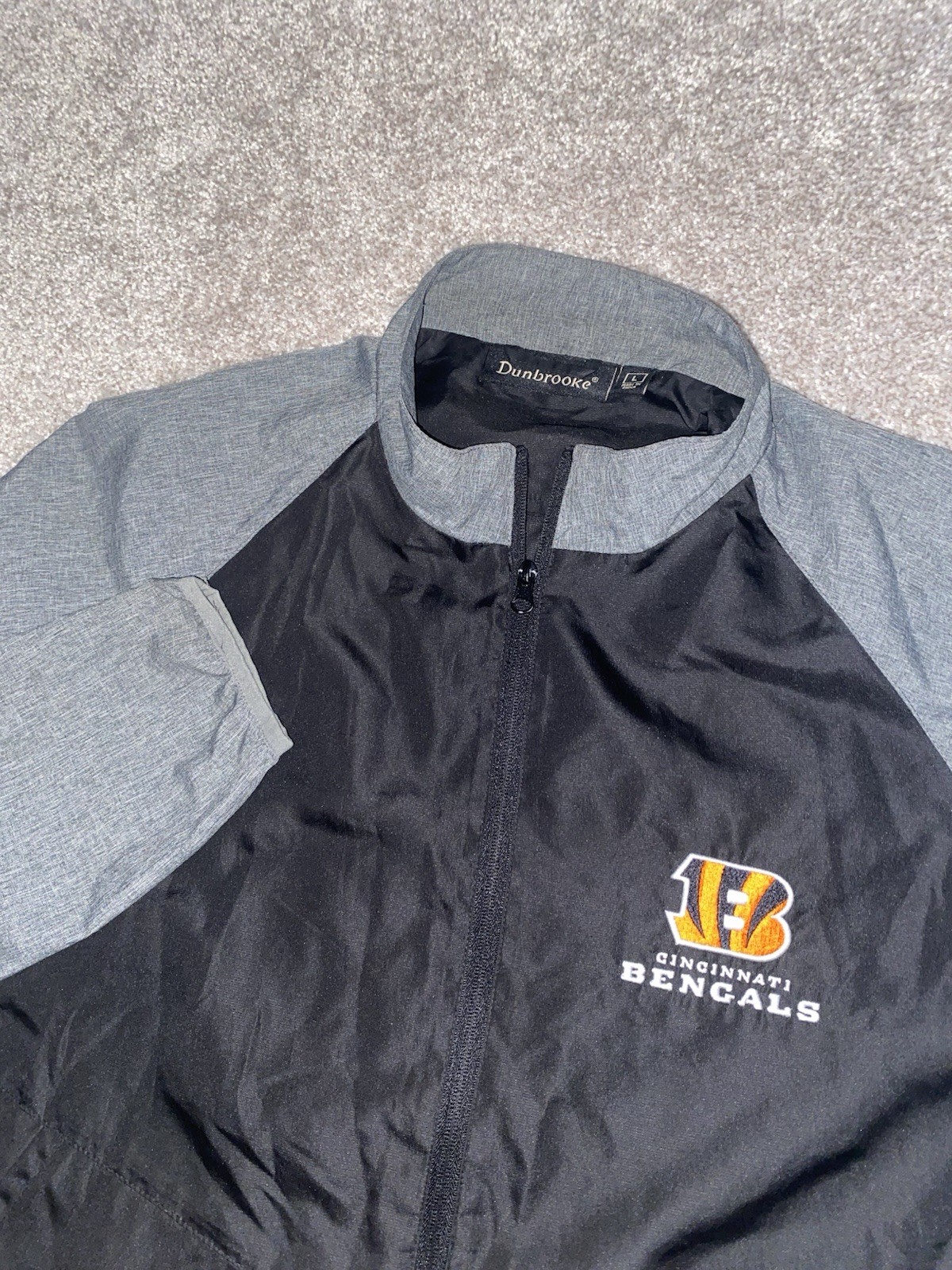Dunbrooke Cinncinati Bengals Windbreaker Jacket Full Zip Mens Large Performance