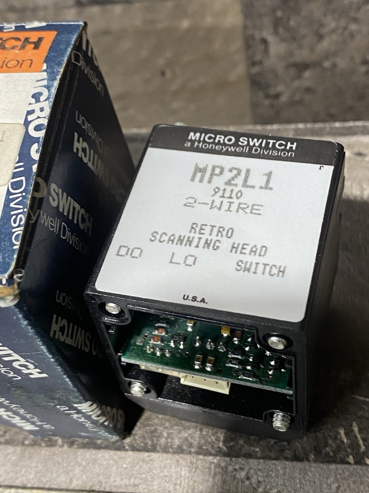 Honeywell MP2L1 9111 Micro Switch 2 Wire Head New
