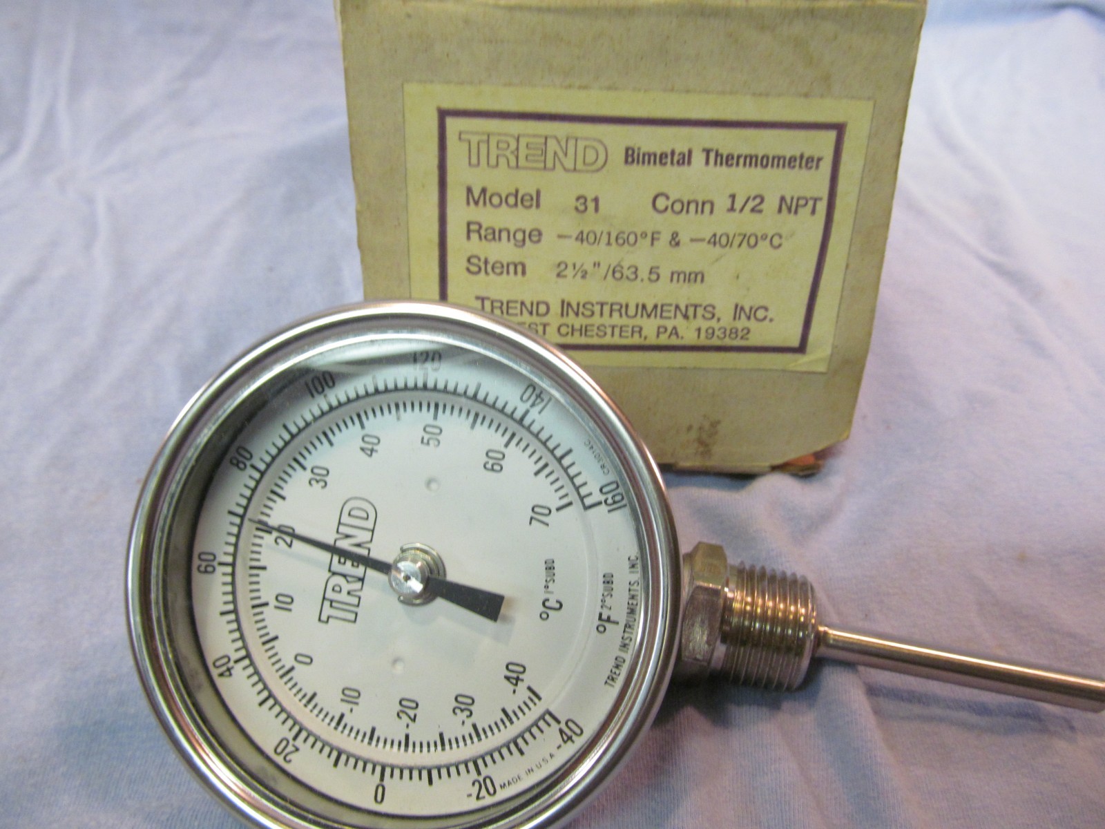 NEW TREND BIMETAL 31 THERMOMETER -40/160°F & -40/70°C 2 1/2" STEM
