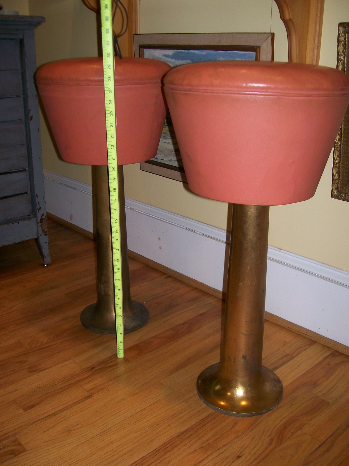 Vintage Classic Semi-Antique Rare Bar Stool Solid Brass Base L&B Products