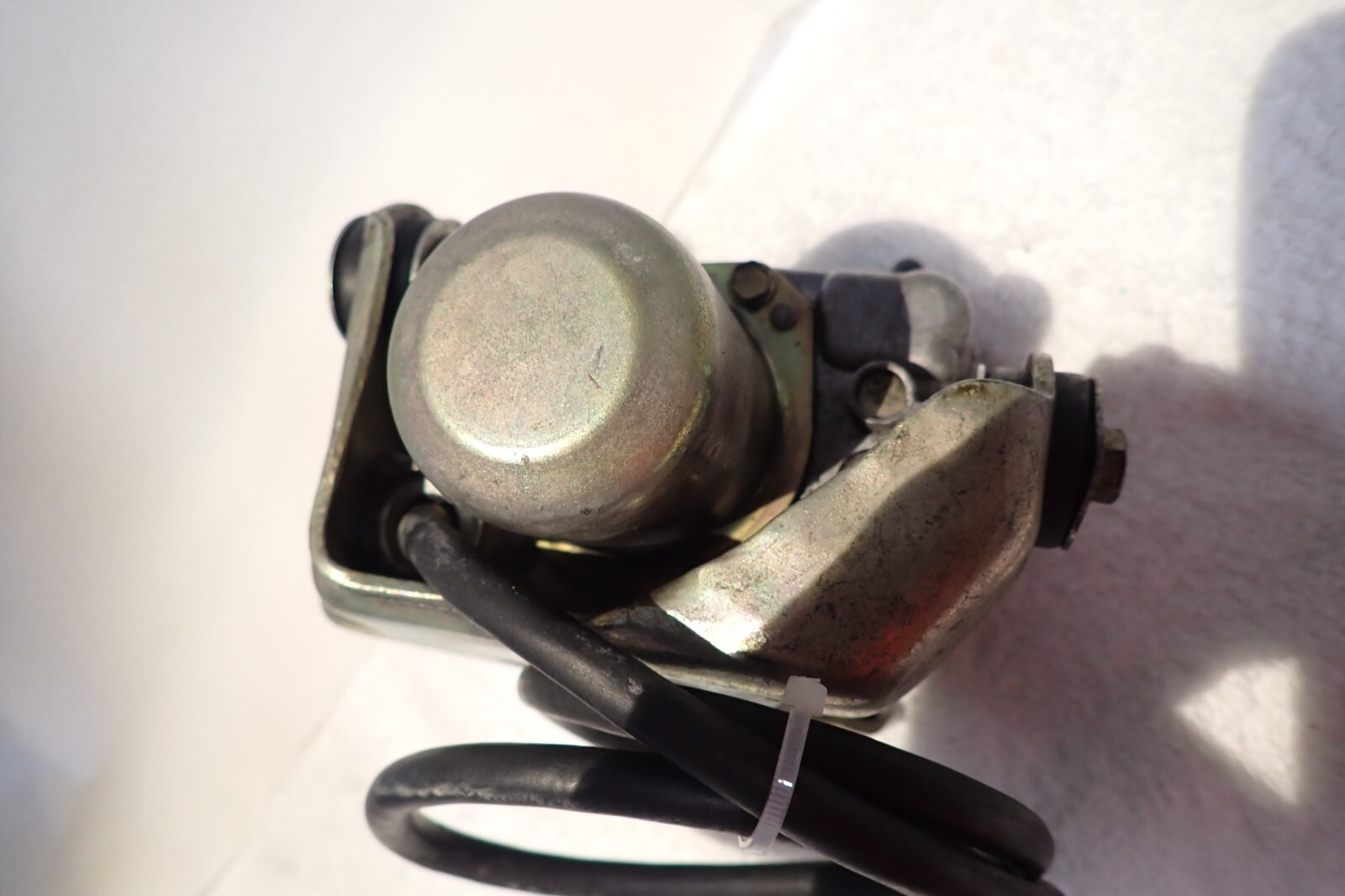 Mercedes 126 VDO Crouse control Actuator (3) Available