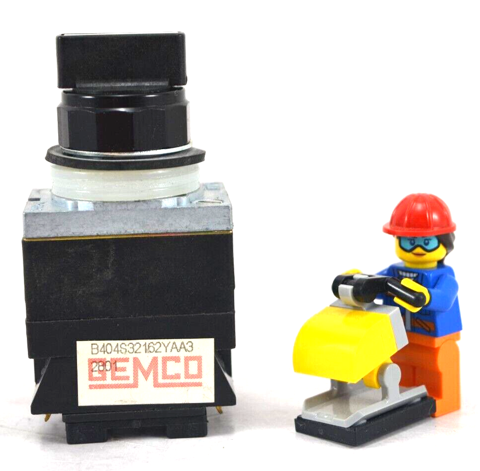 Gemco *NOS* 404S3X121YAA33 Selector Switch