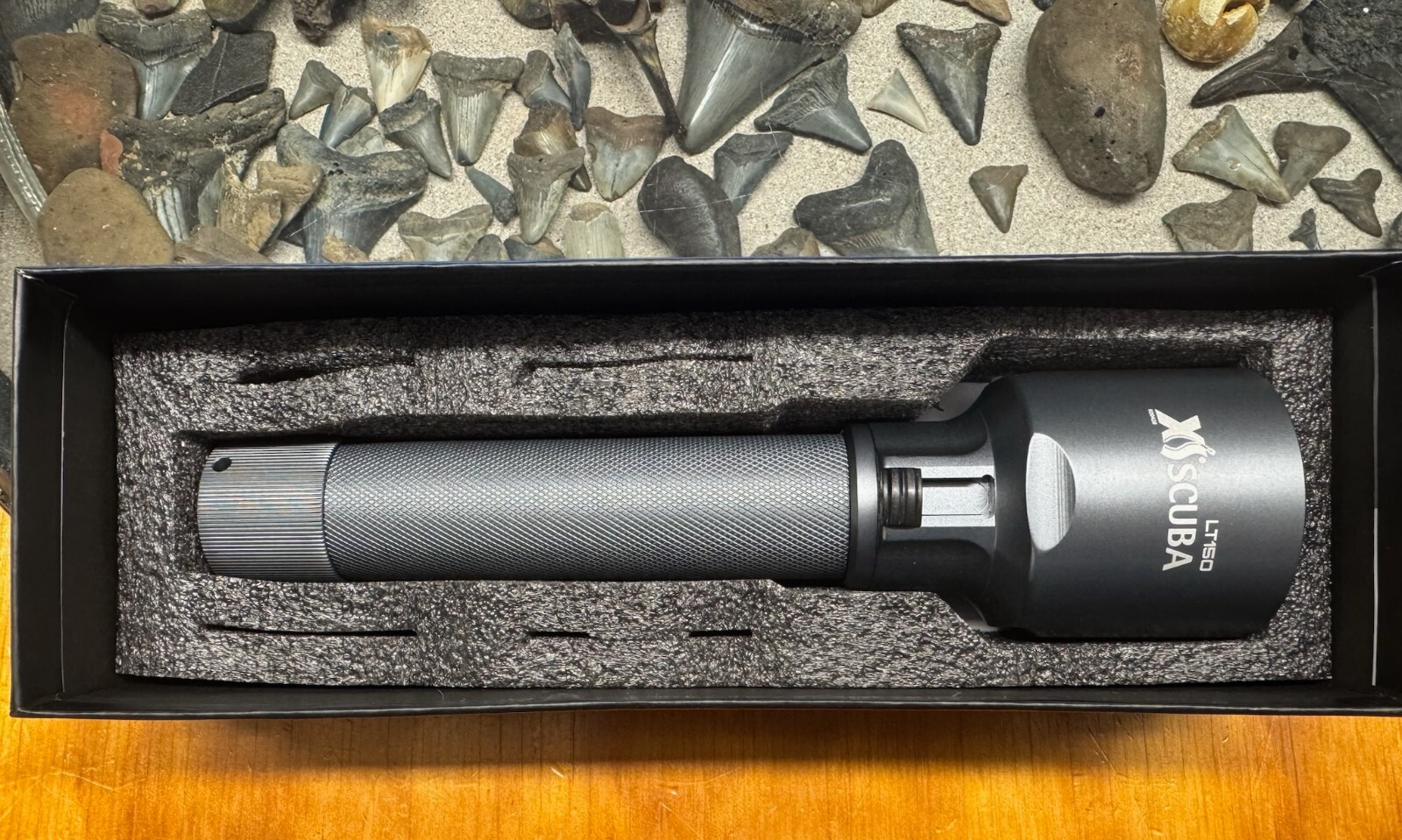 scuba diving flashlight