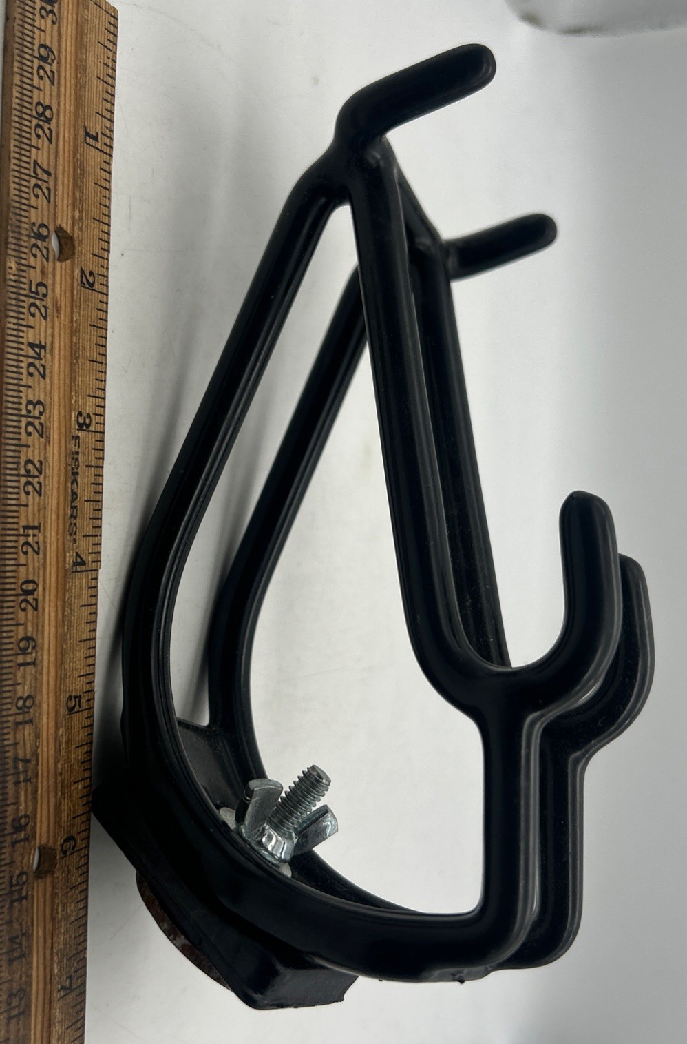Universal Bow Holder Easy Installation Adjustable Black Coated For Treestand