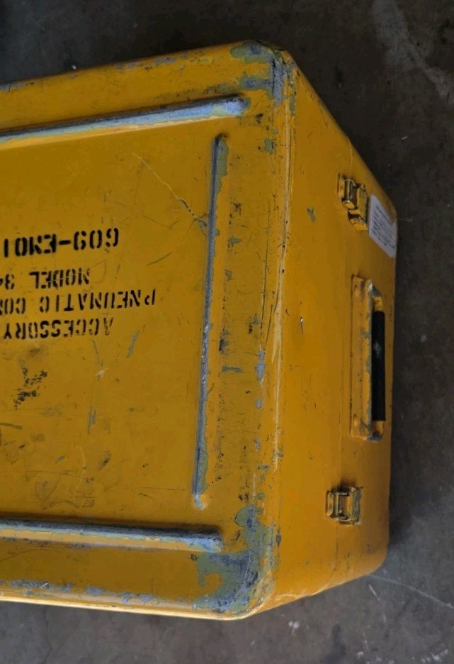 King Nutronics - model 3461-48-101- Portable Pressure Calibration System
