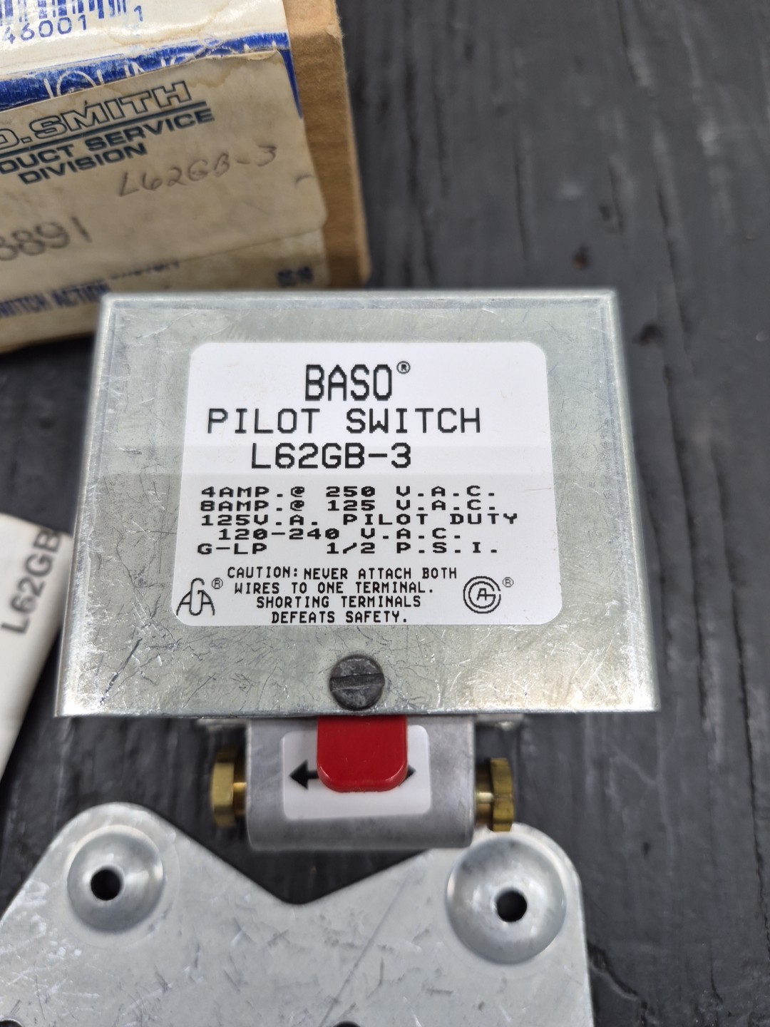 Baso Pilot Switch L62GB-3