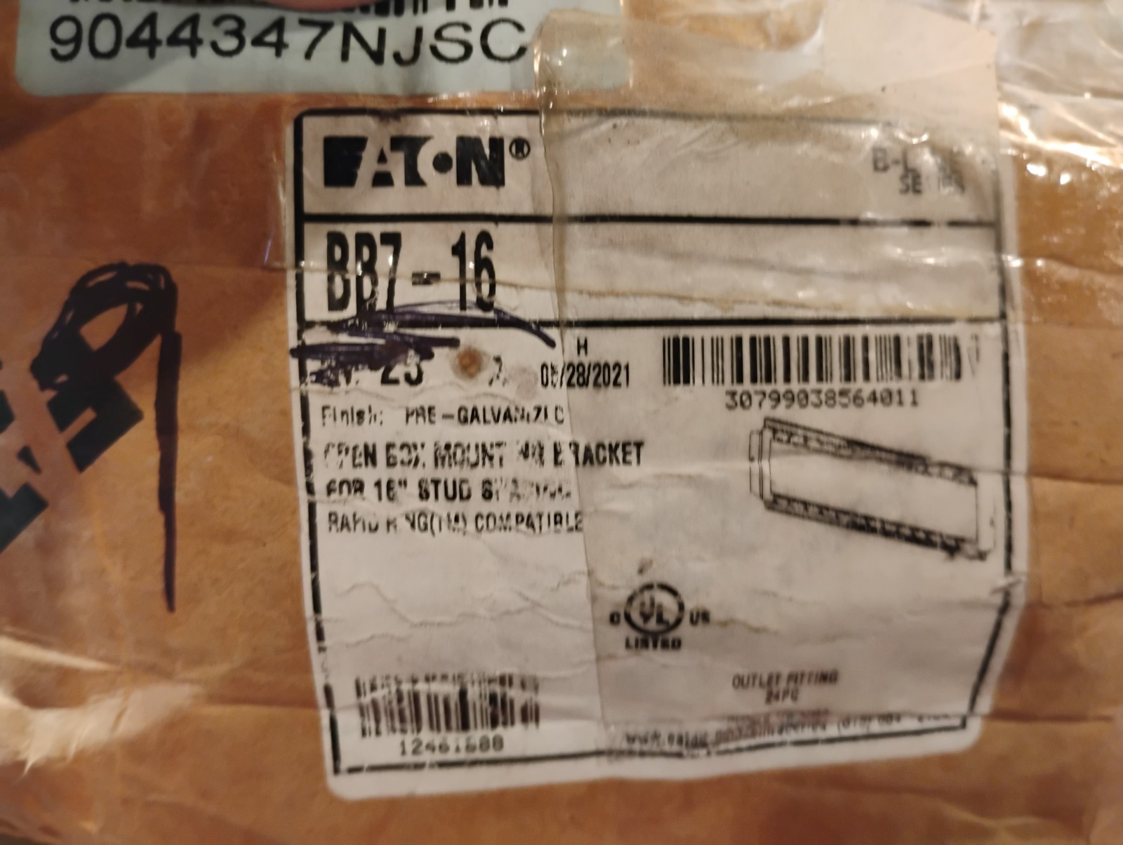9, Eaton B-Line BB7-16 Box Mounting Bracket 16" Stud Spacing - Fast Ship