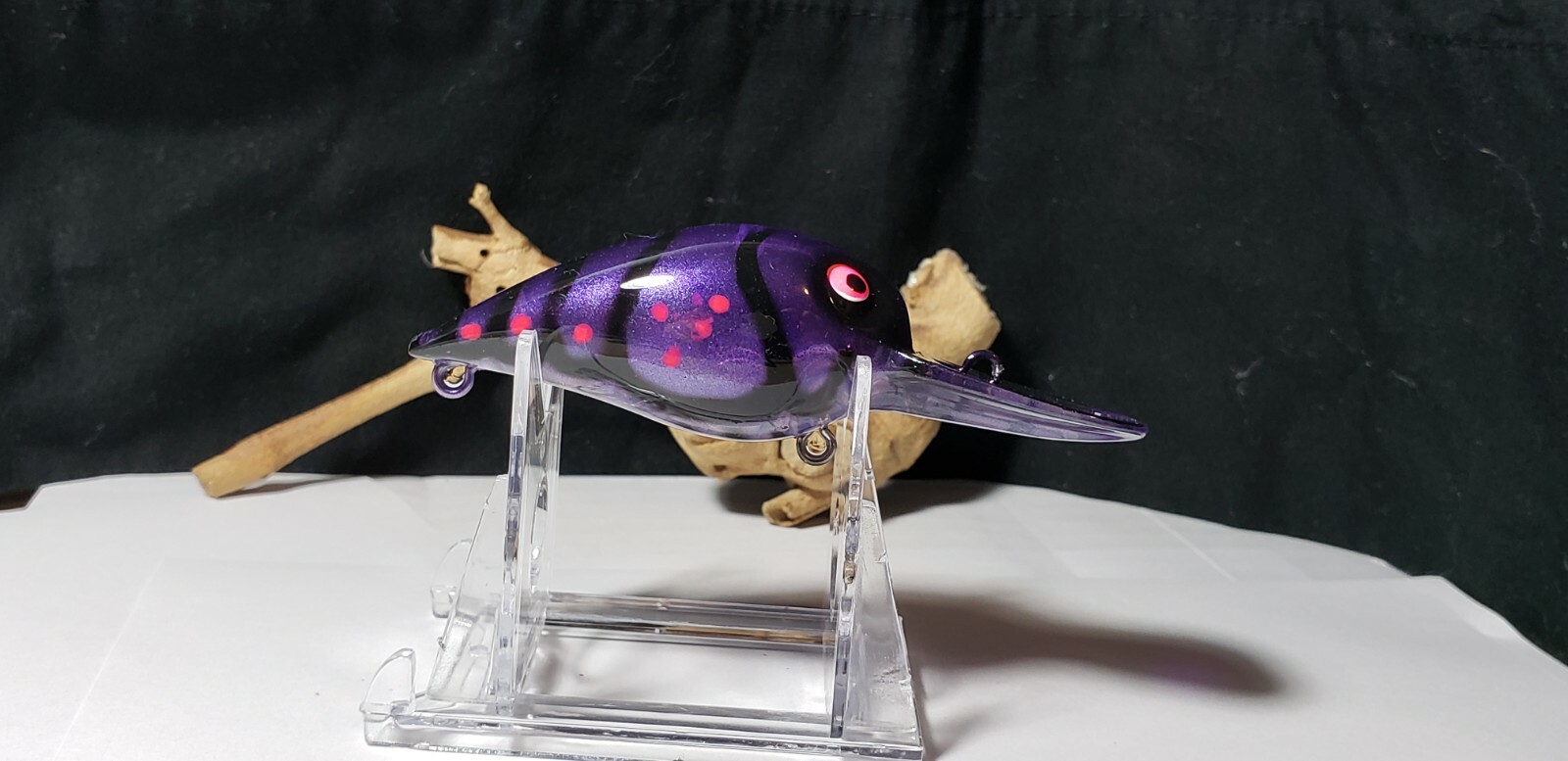 Custom painted Mag Wiggle wart crankbait (Purple Phantom Craw))