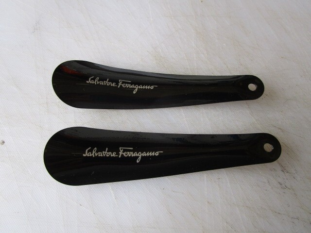 2 PCS. Salvatore Ferragamo Genuine Authentic GLOSS BLACK Shoehorns