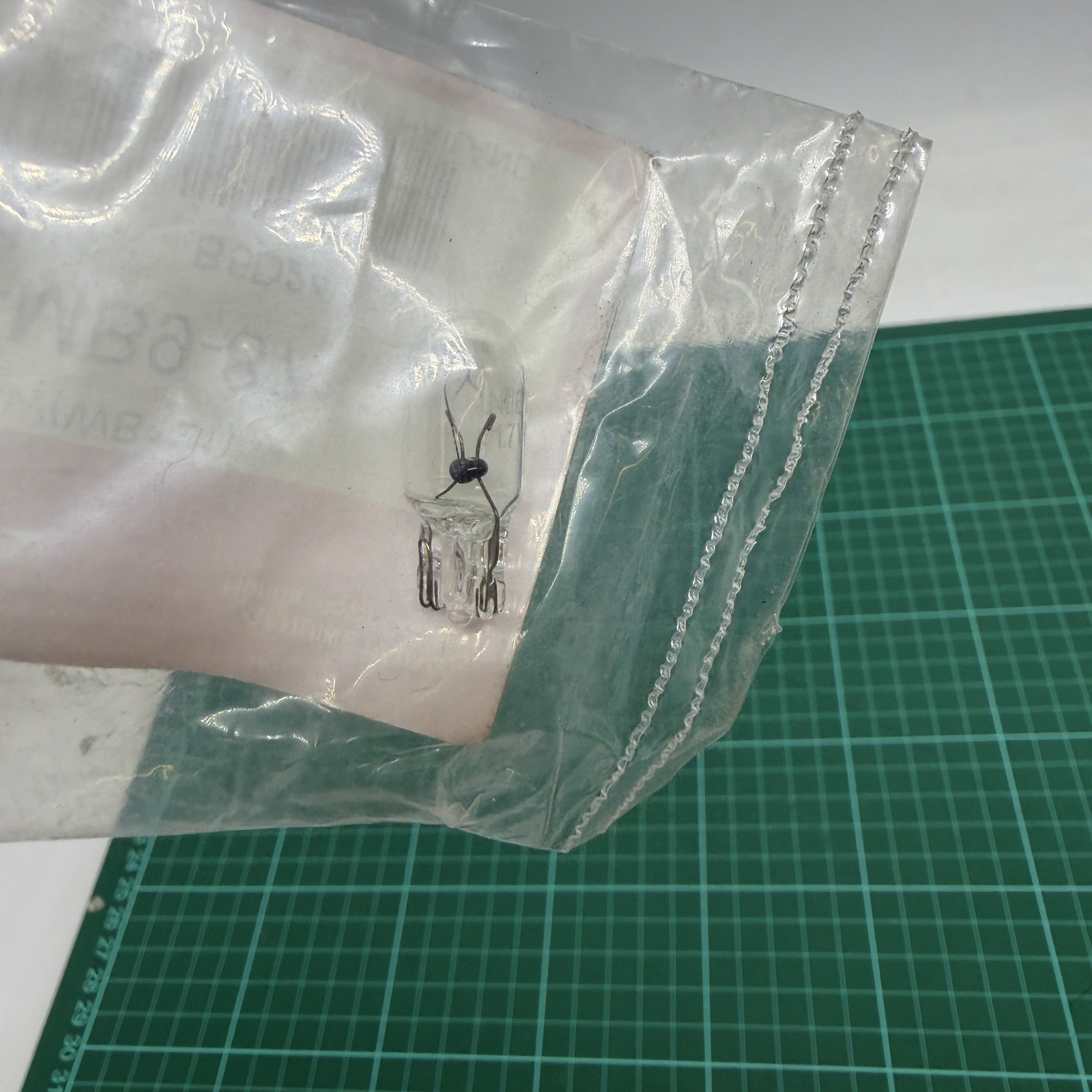 34908-MB9-871 Genuine Honda Bulb Wedge Base 12V 1.7W Nippon Seiki XR CBR NOS