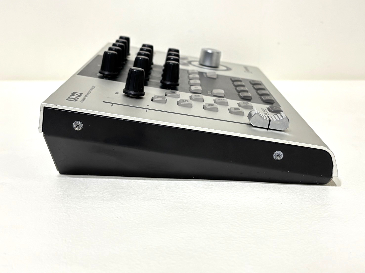 Steinberg CC121 USB Controller Advanced Integration Controller From Japan