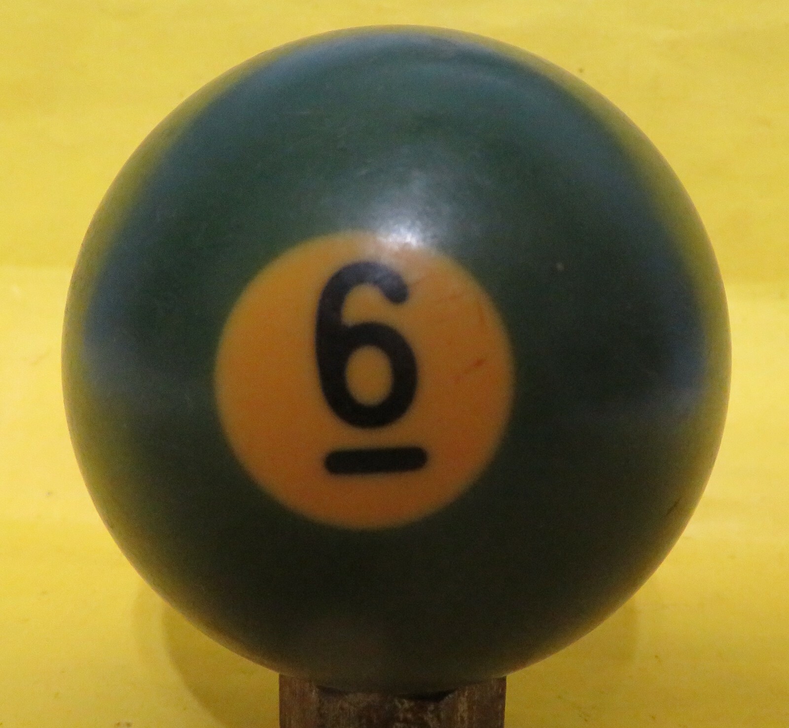 Vintage  Replacement Pool Ball Billiards yellowing #6 Gear Shift Cane Topper