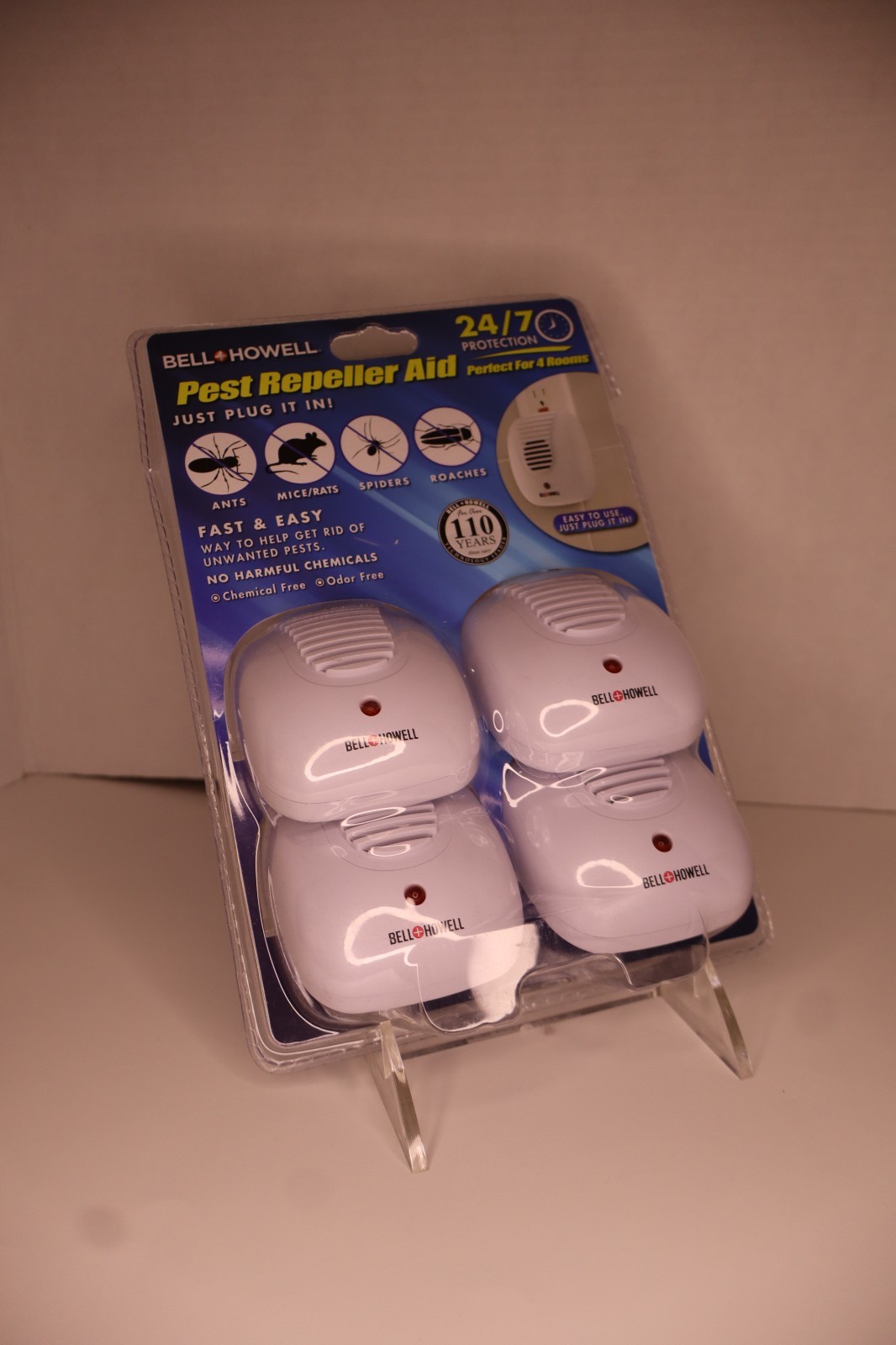 Brand New 4 Pack of Bell and Howell Plug-in Pest Repellant Aids