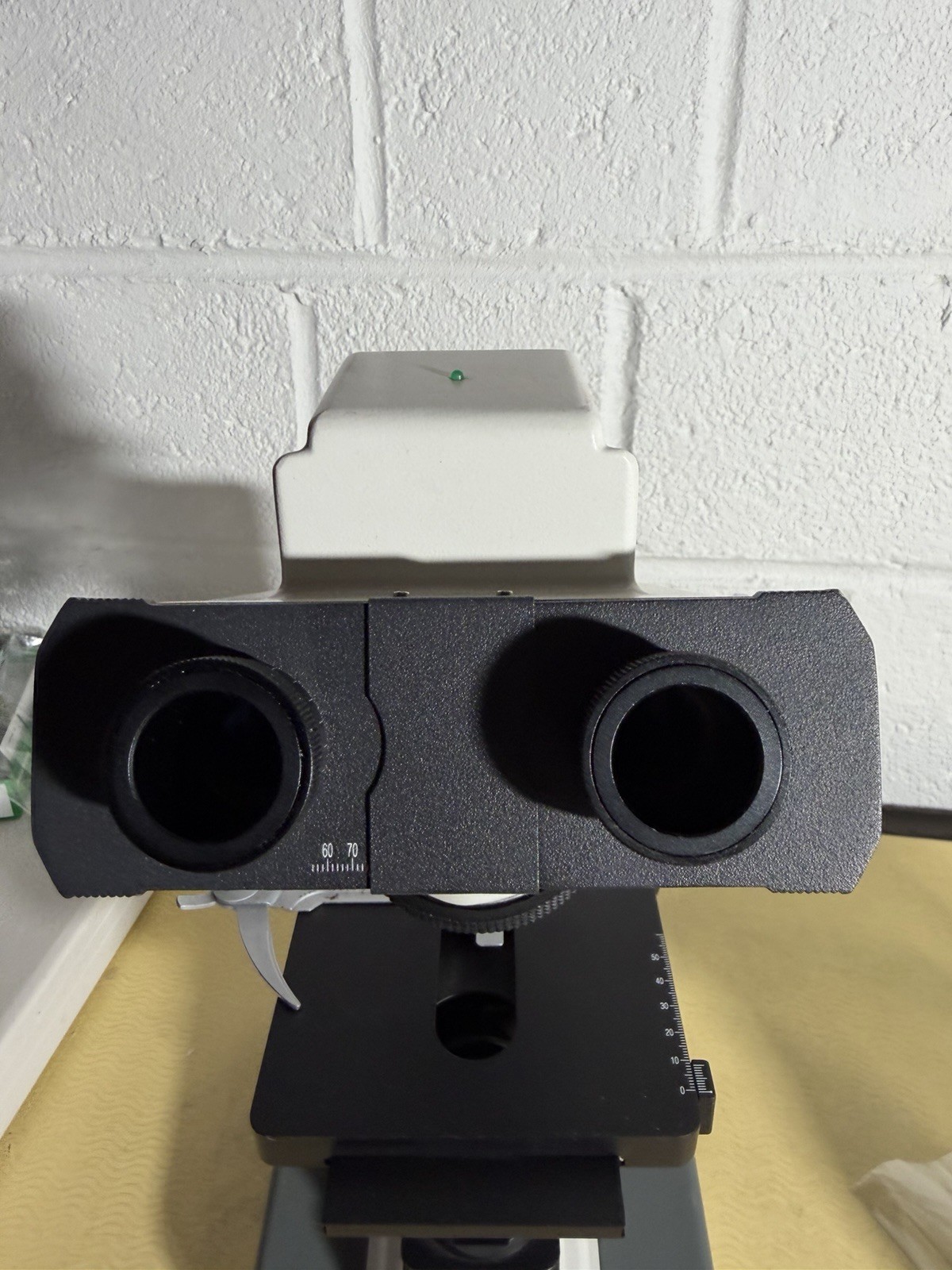 National DC3-163 Digital Microscope - Binocular Head