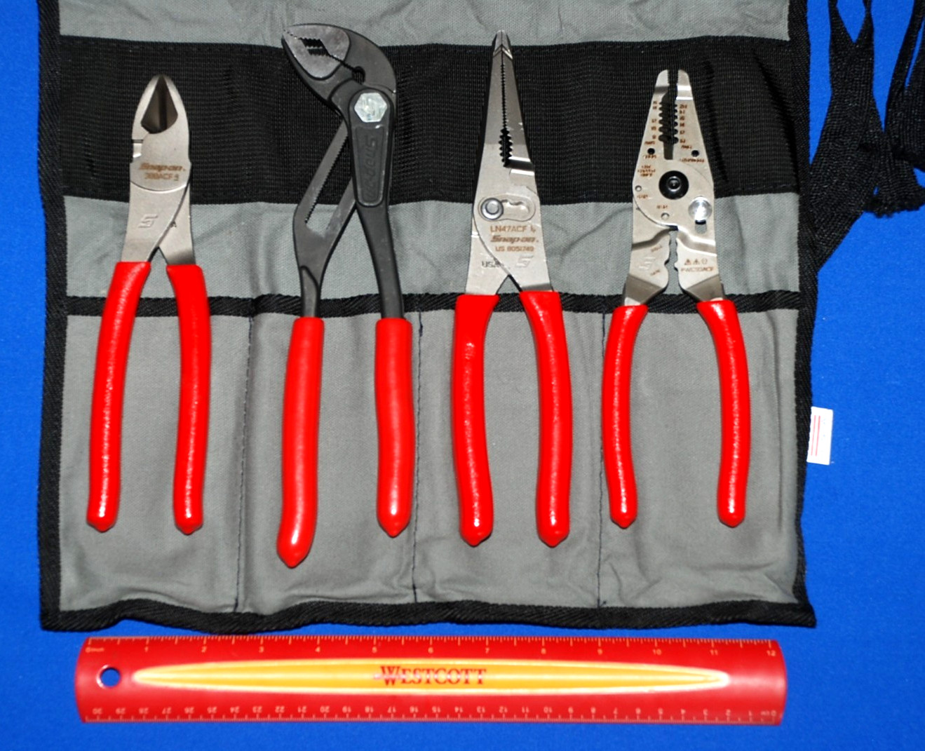 Snap-On Tools NEW 4 Piece Red Soft Grip Pliers To Go Set with Kit Bag