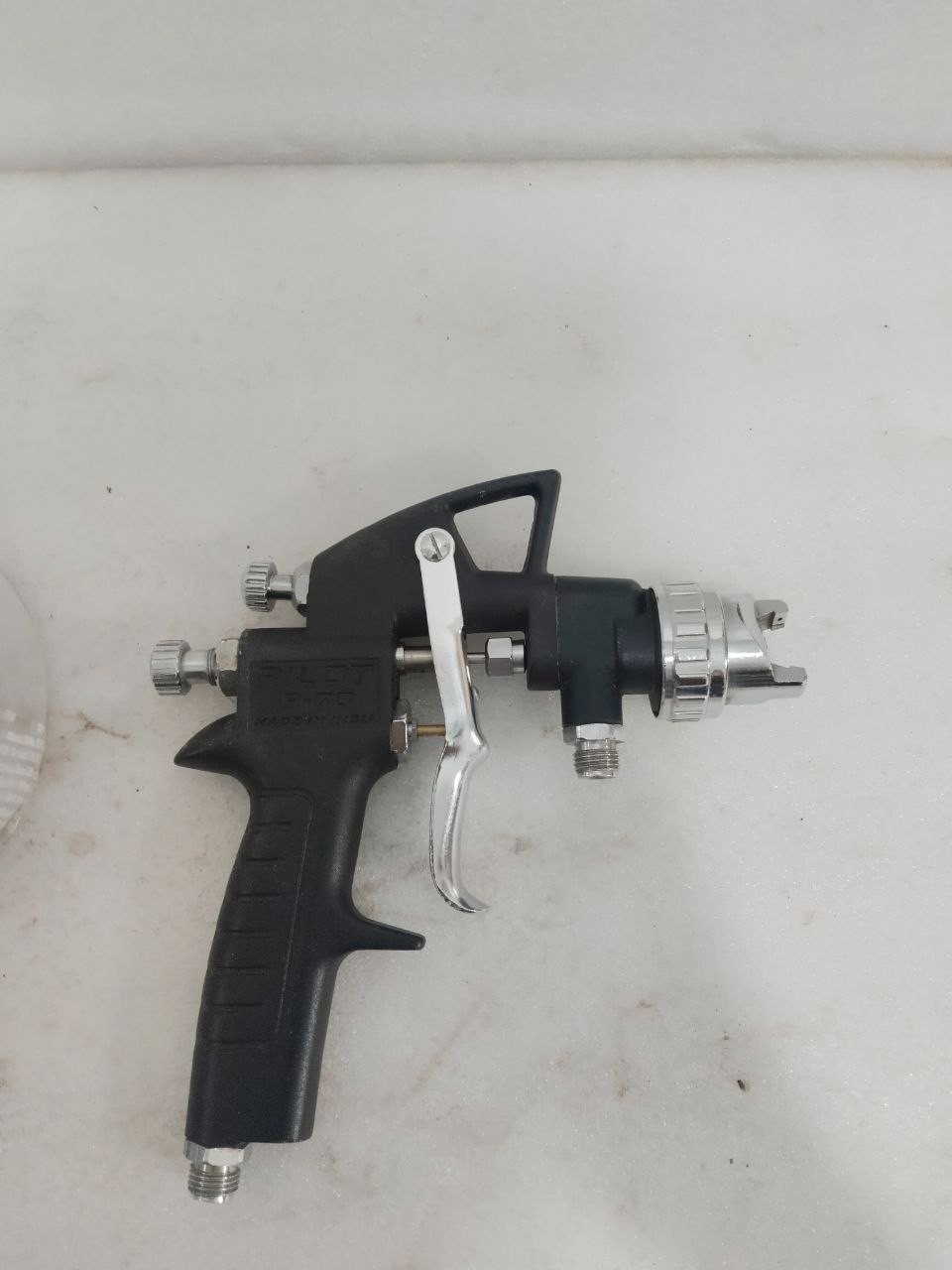 Pilot P-70 Spray Gun for Paint