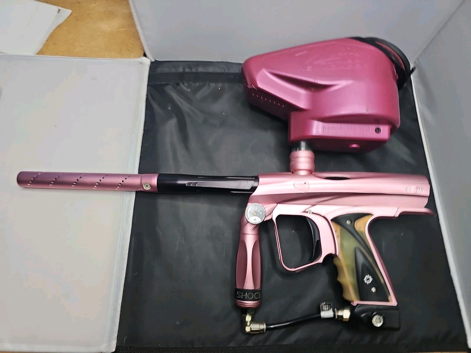 Smart Parts Shocker NXT Red/Black Paintball Gun