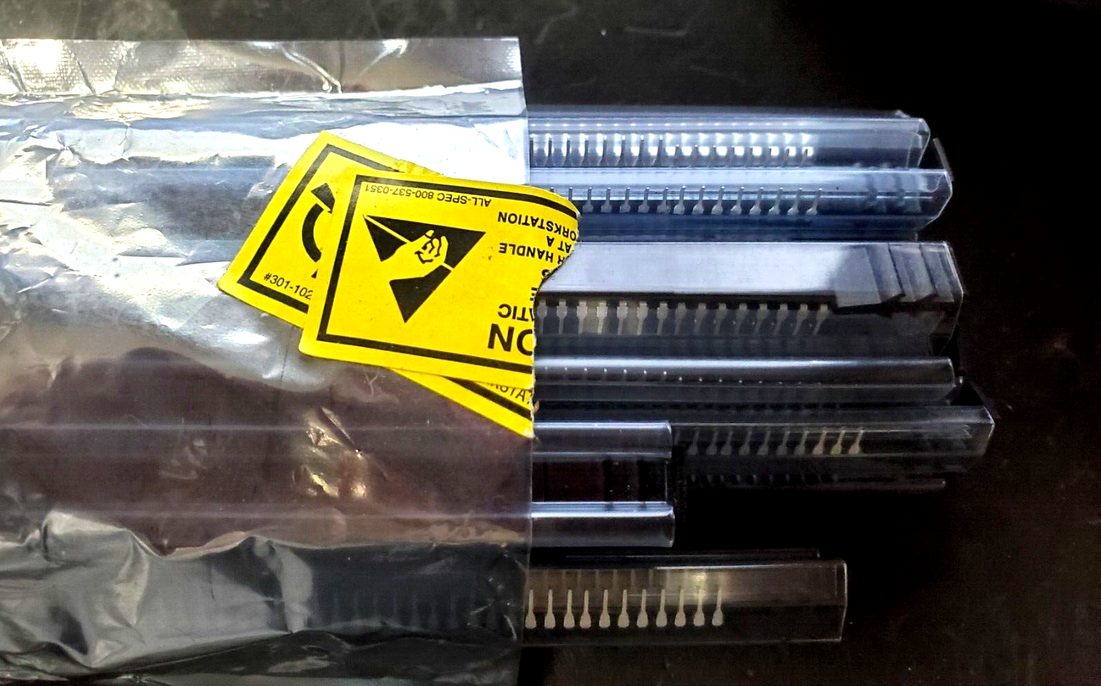 PS2501-4 NEC Transistor Output Optocoupler, 4-Element DIP-16 5000V Isolation IC