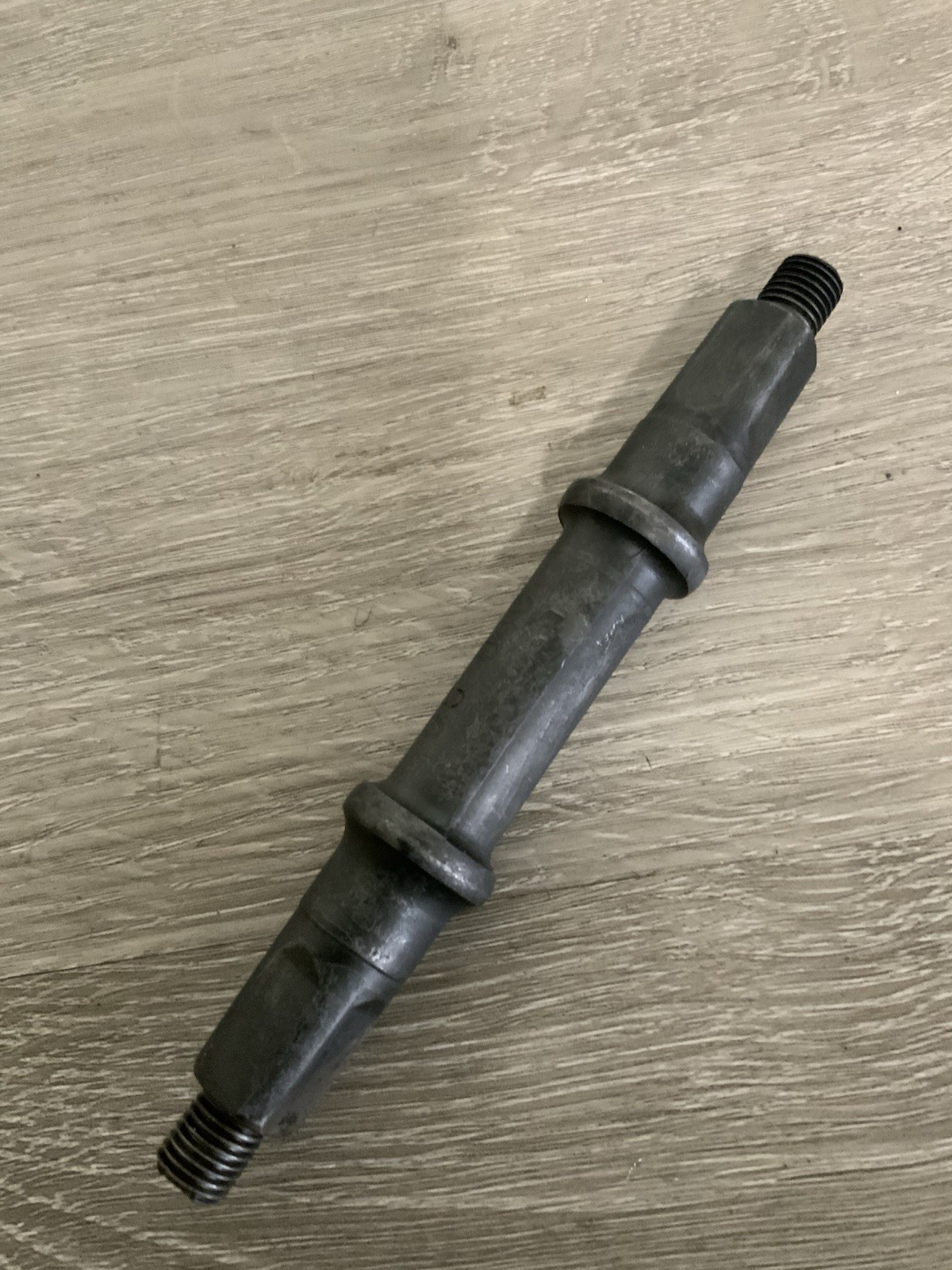 NECO BOTTOM BRACKET SPINDLE BRITISH 68-120 MM
