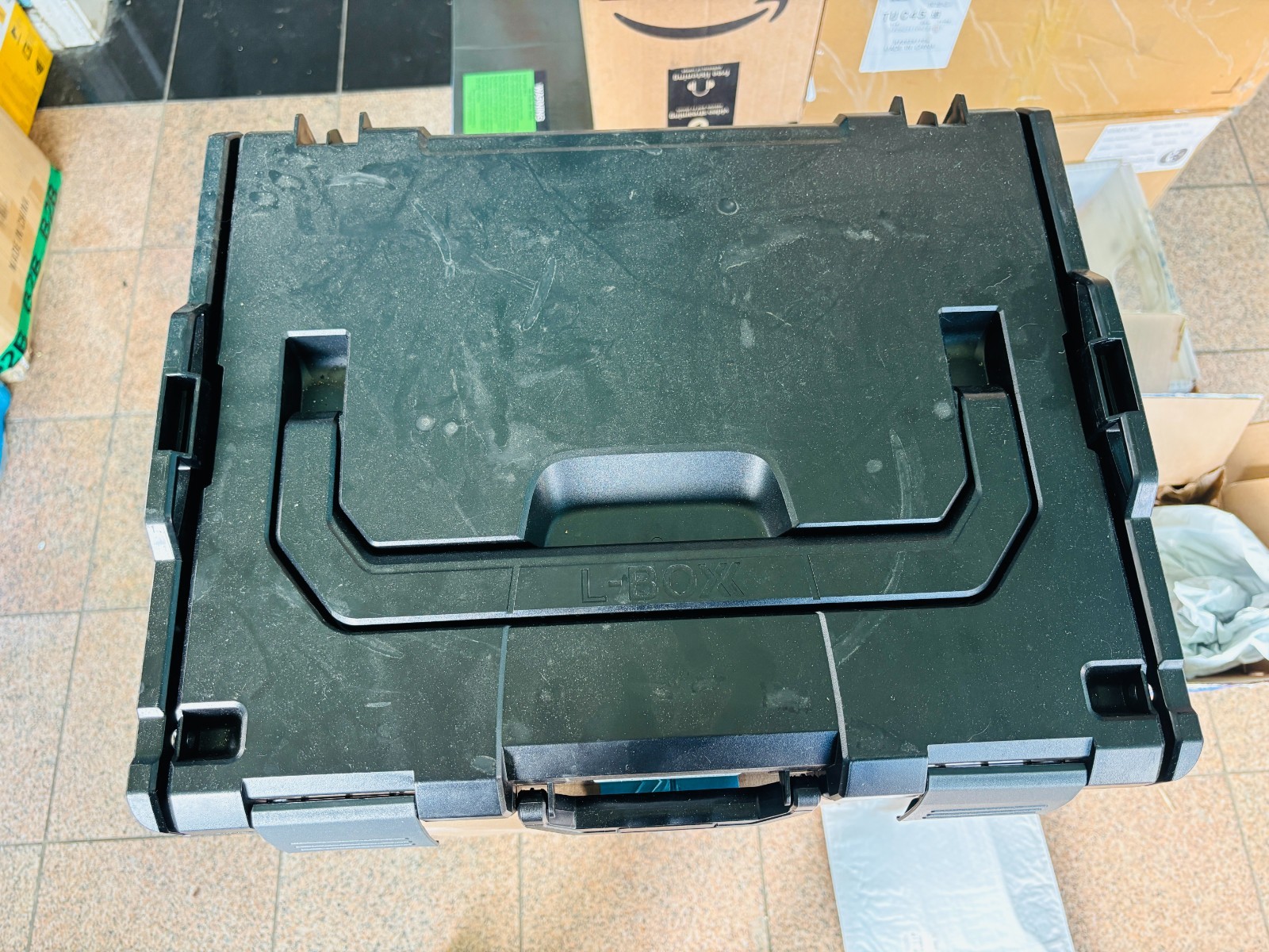 BOSCH L-BOXX 102 Professional Stackable Trolley Tool Case 6100000305 1/4" common