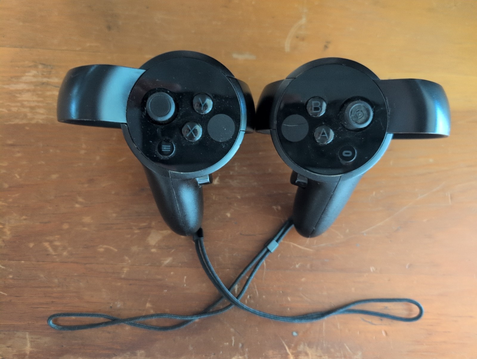 Meta Oculus Rift S Touch Controllers, Right (TO-R) and Left (TO-L)