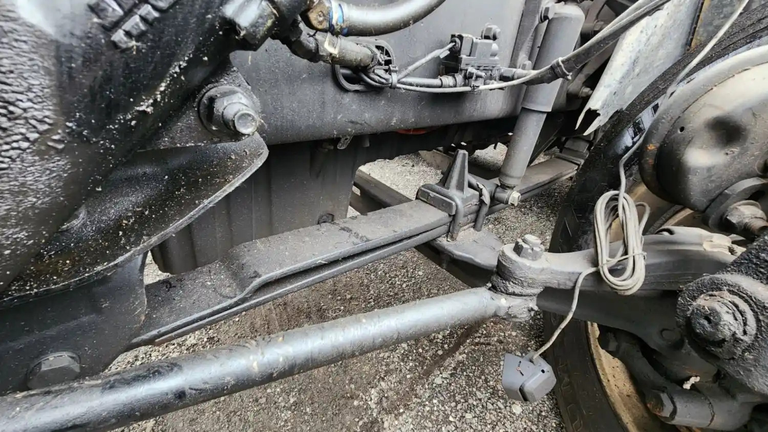(Used) 2019 Freightliner Cascadia 126, FRONT LEAF SPRINGS Front Leaf & Springs