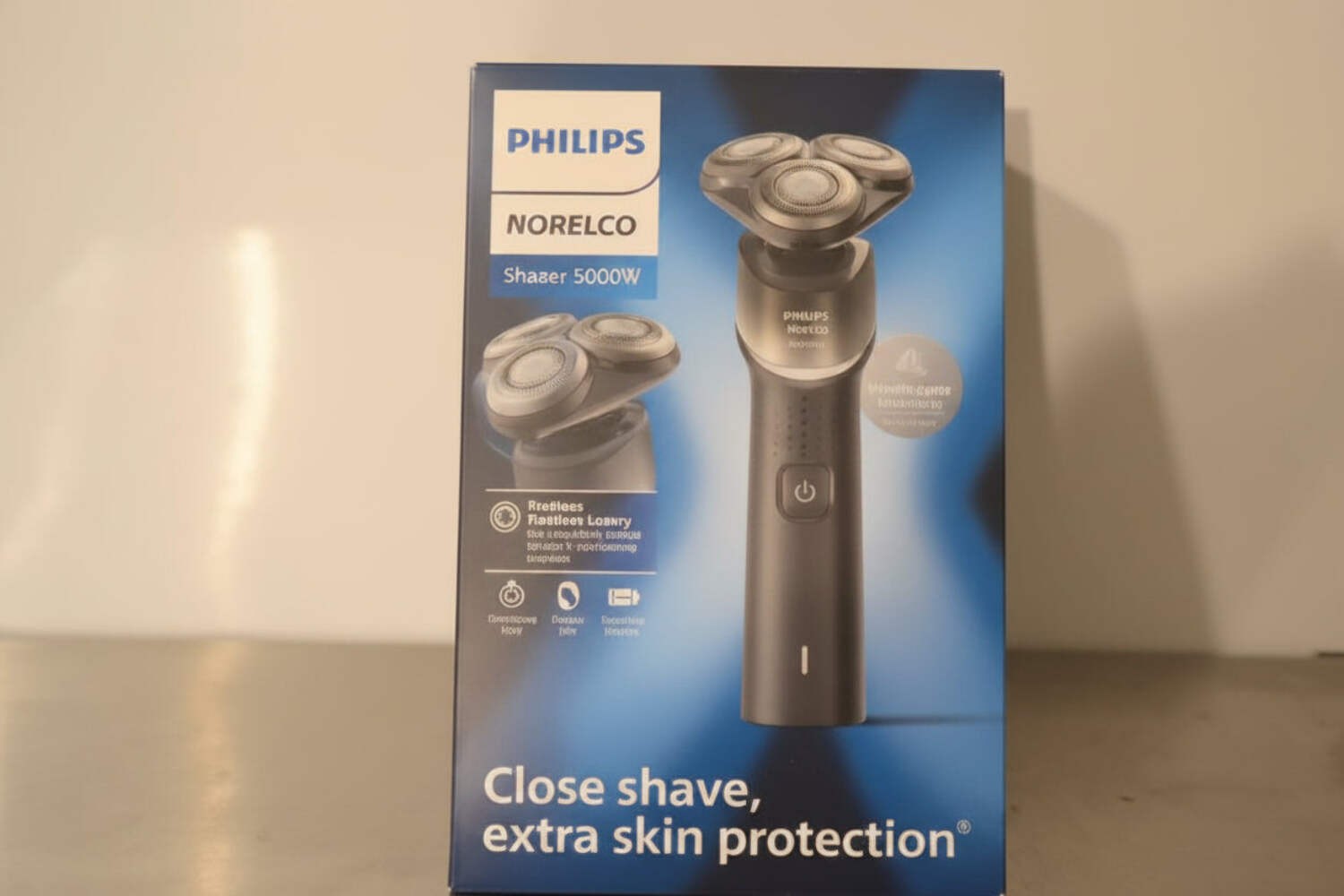 Philips Norelco Series 5000 Wet & Dry Men's Rechargeable Electric Shaver - X5004