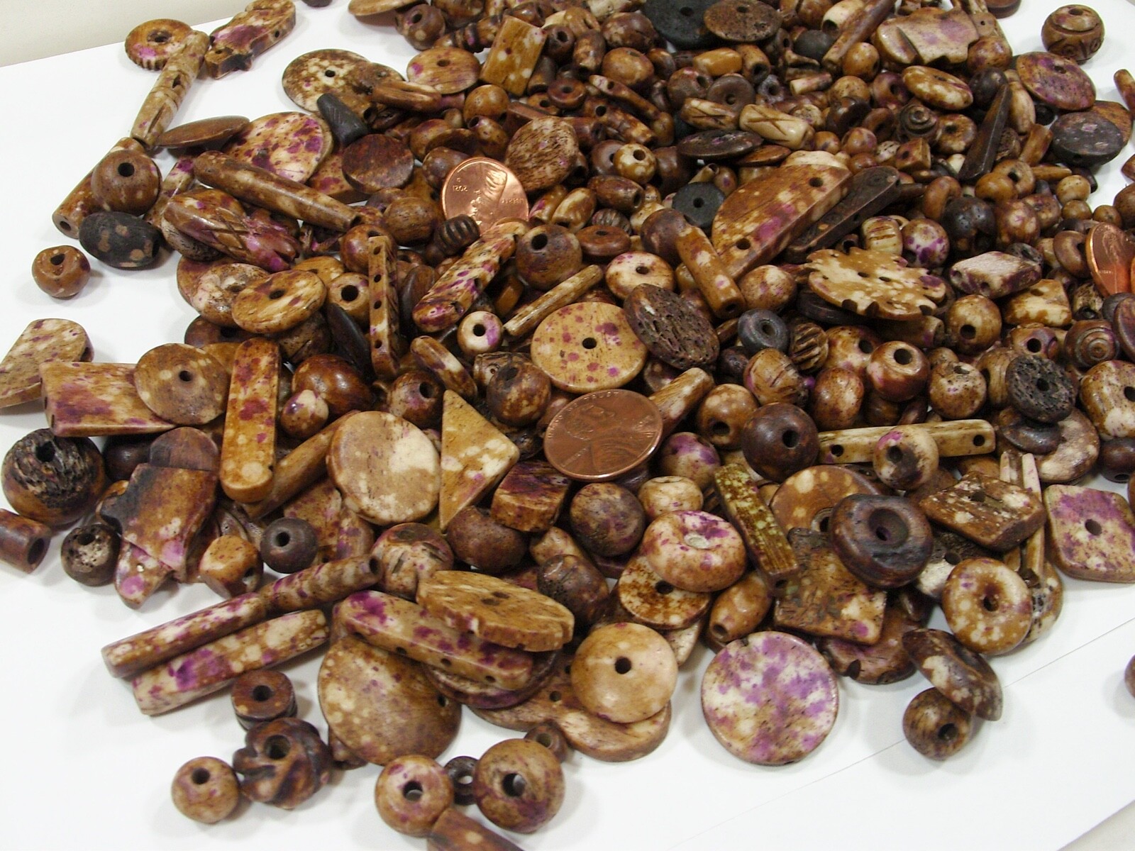 3 Pounds Purple Water Buffalo Bone Beads / Scrap Pieces / Left Overs (M-3) ⭐