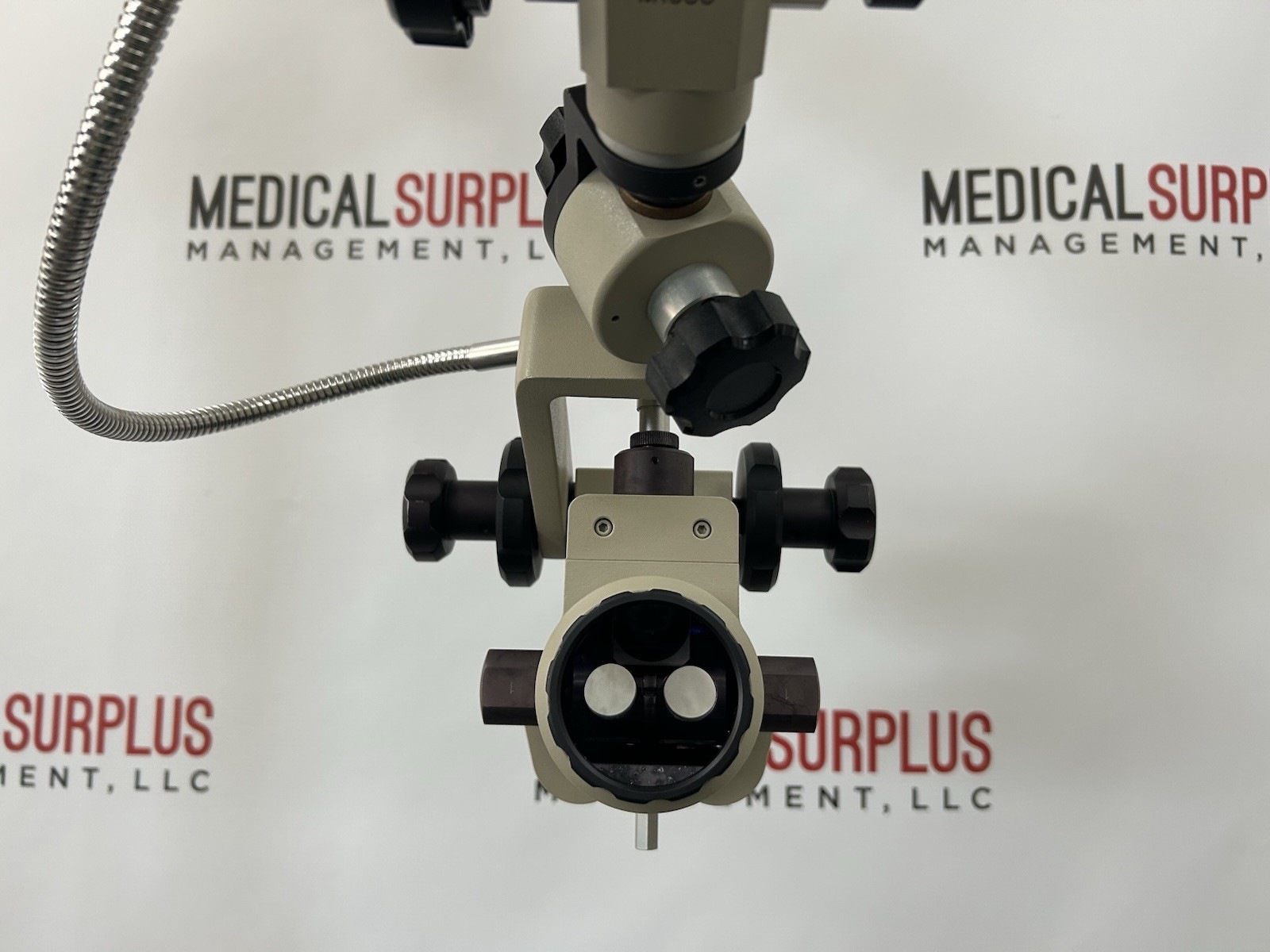 Global M-703F Surgical Microscope