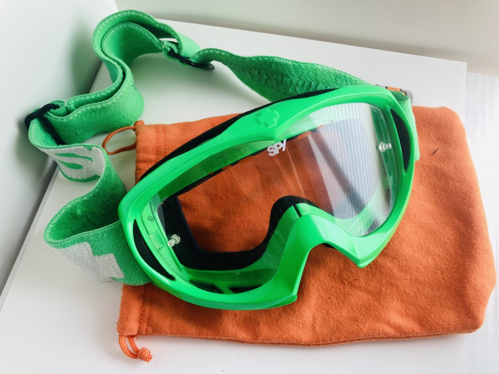 Spy+ Adjustable Full Rim Goggles Neon Green Plastic Padded Frame clear Lens J10