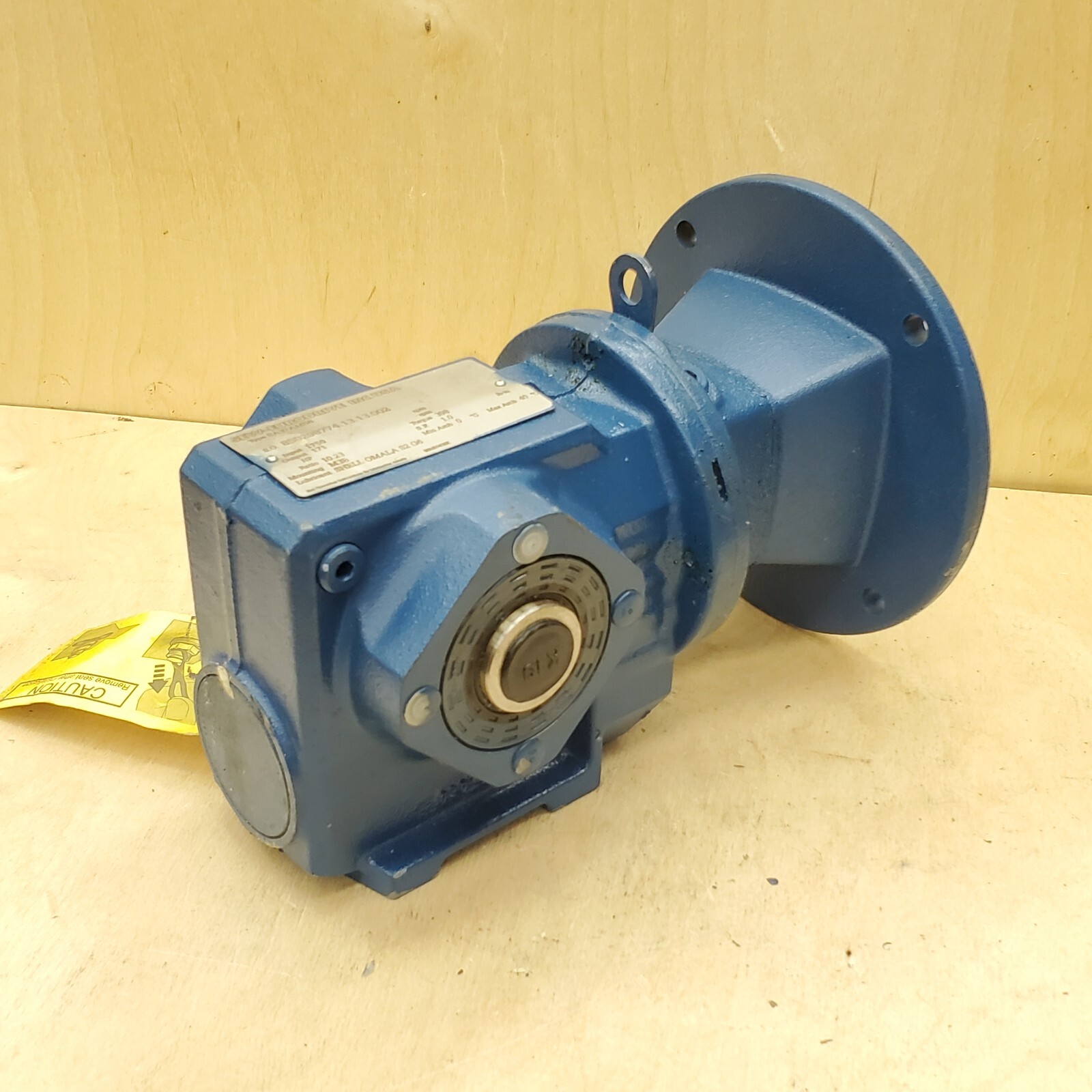 SEW Right Angle Gearbox SA37/AM56 850298774.13.13.002 1750 to 171 RPM - NEW