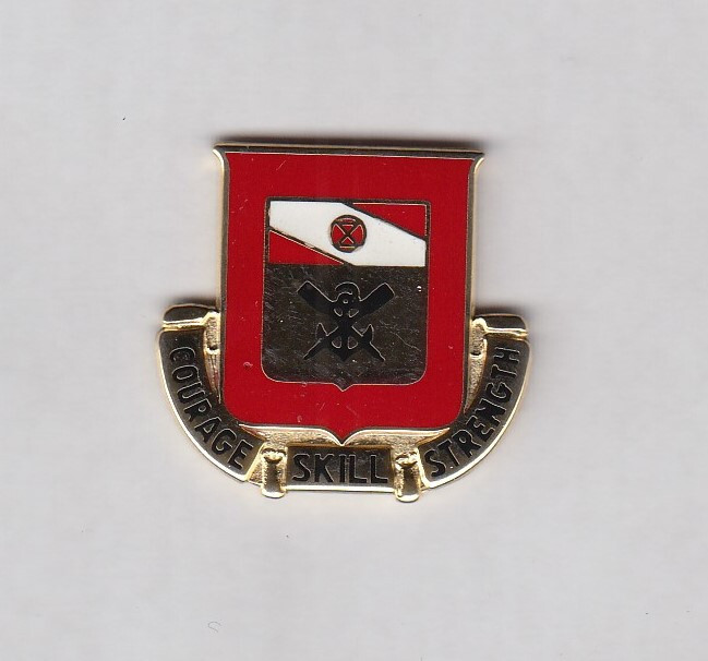 US Army 5th Engineer Battalion DUI crest c/b clutchback badge V-21