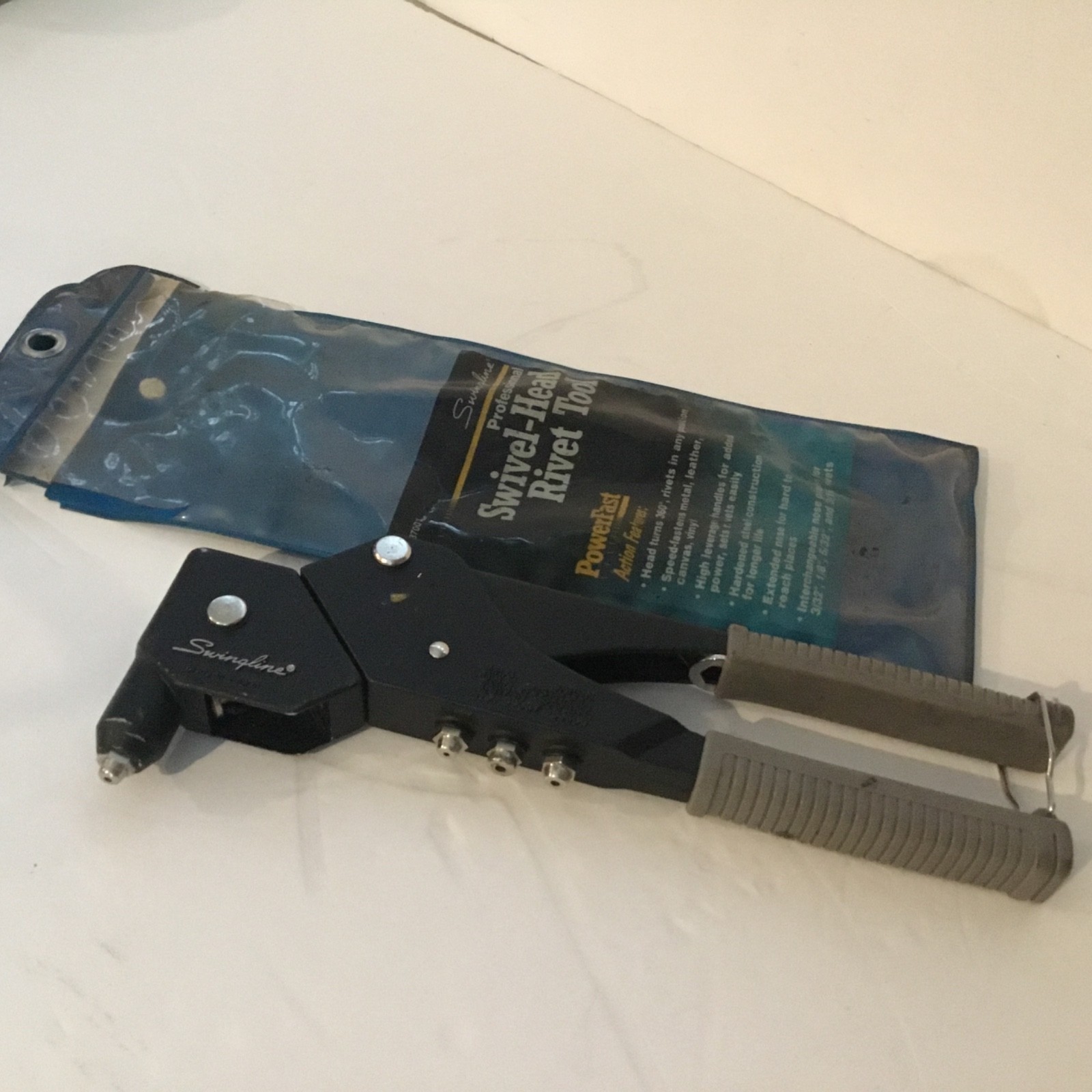 Swingiine professional swivel head Rivet tool