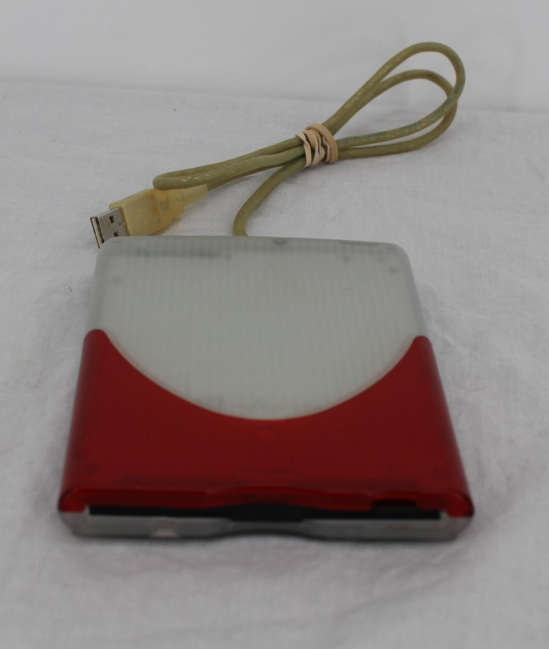 Vintage SmartDisk VST FDUSB-M USB 3.5in Floppy Drive Red Transparent YD-8U10