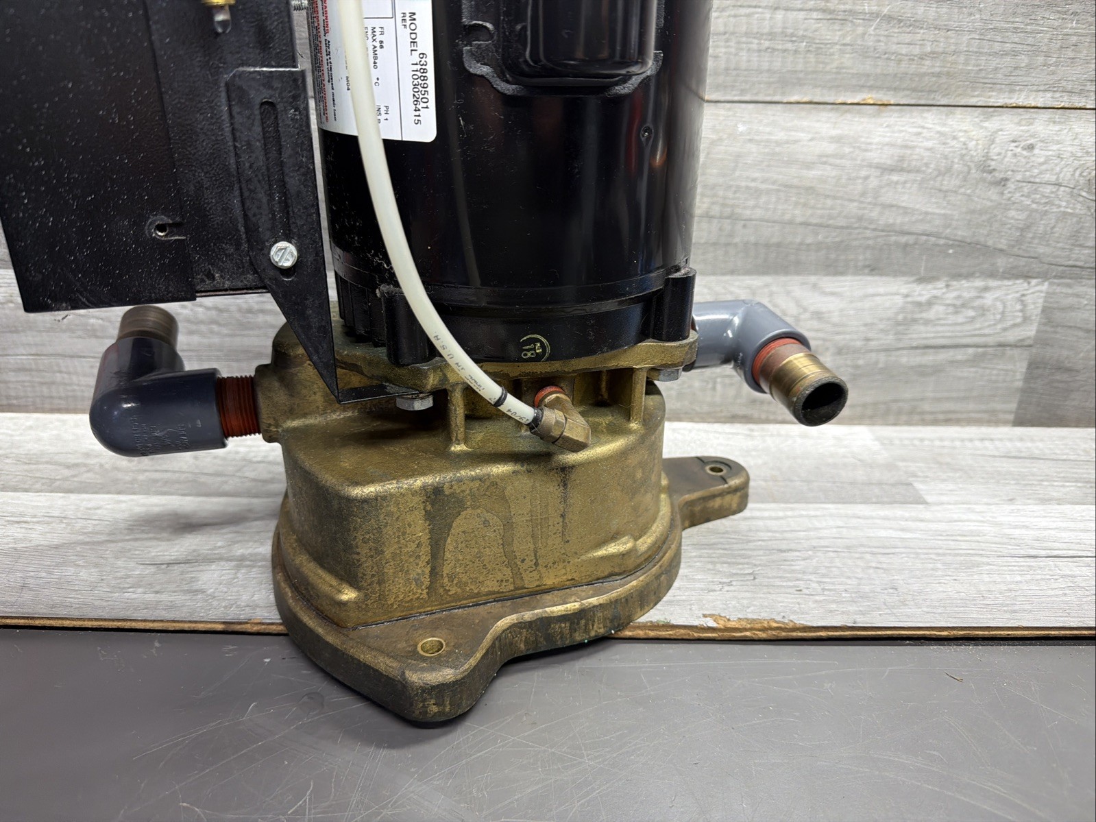 Matrx MAX-1000 Dental Vacuum Pump System Suction Unit - 1HP