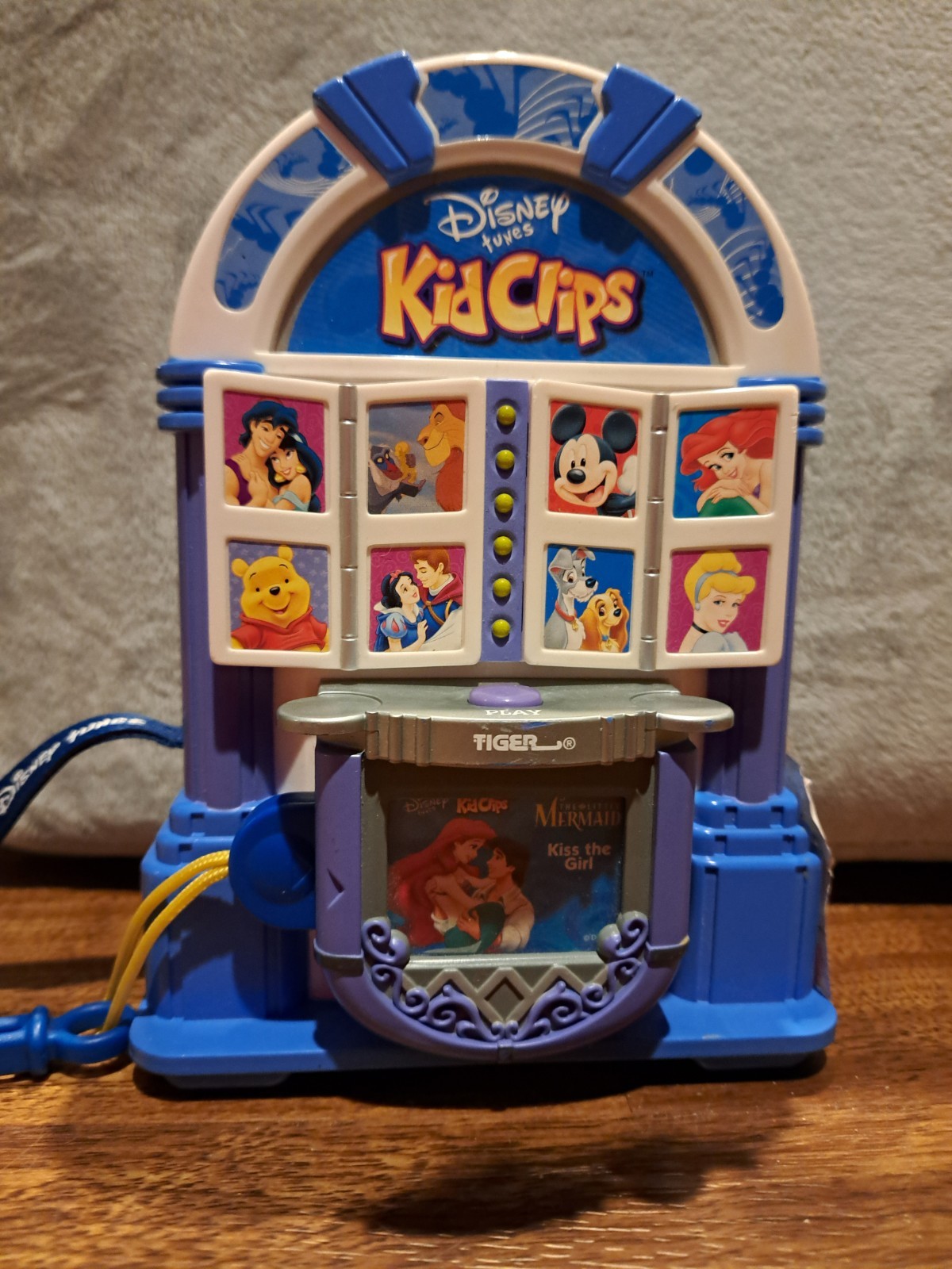 Disney Tunes Kid Clips Jukebox Player Vintage Tiger Electronics 2002 Musical Toy