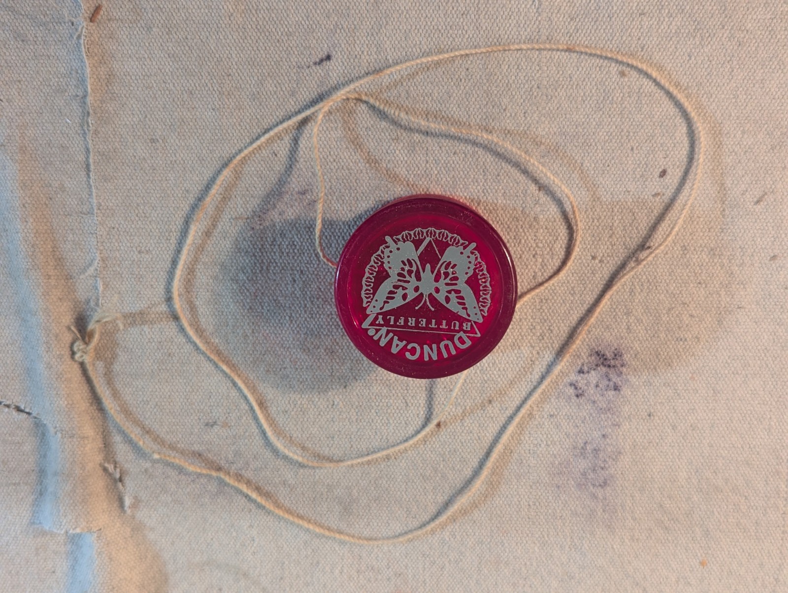 Vintage Duncan Red Butterfly Yo-Yo
