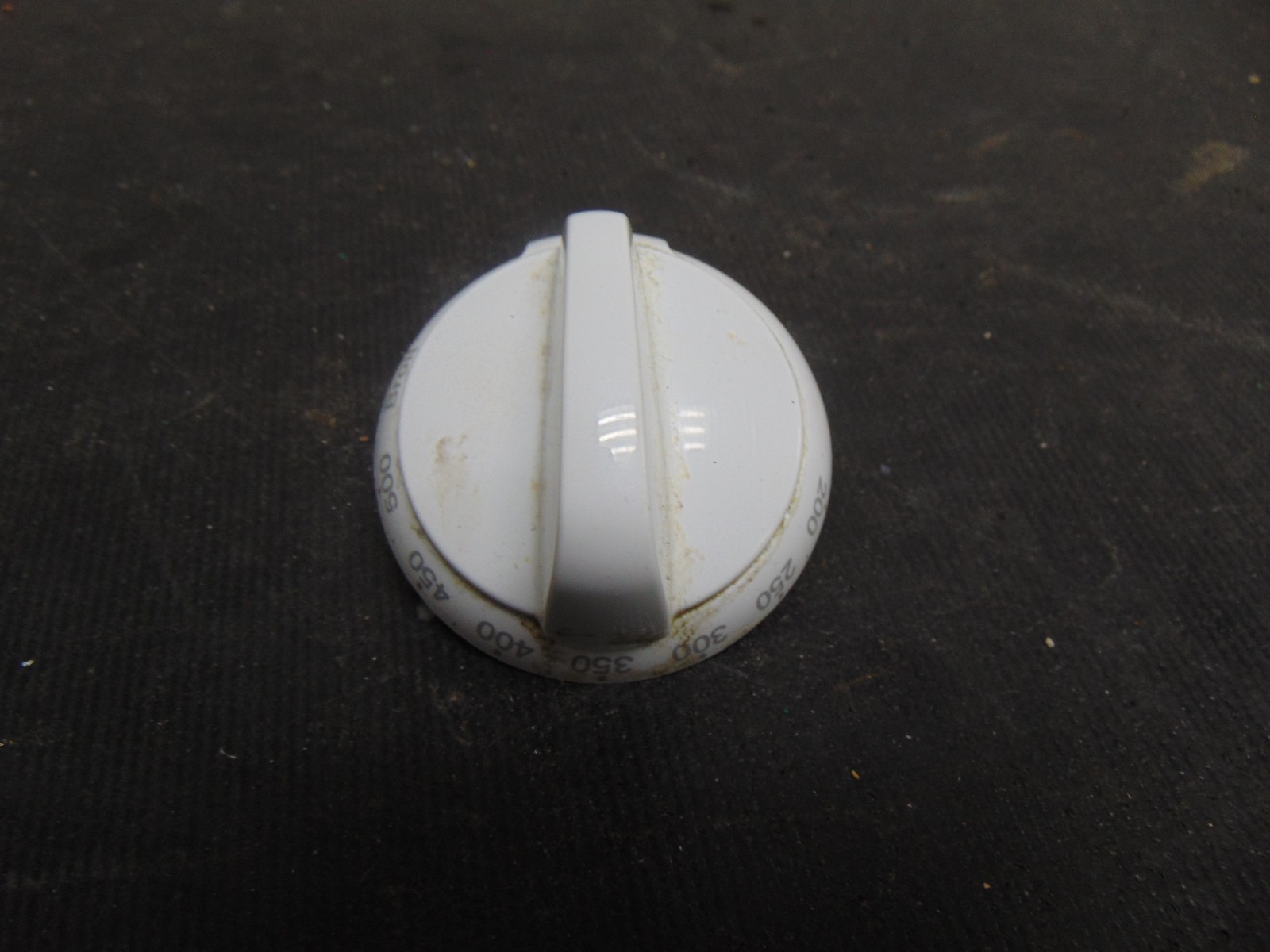 Hotpoint Range RGBS300DM2WW Temperature Control Knob WB03X22704