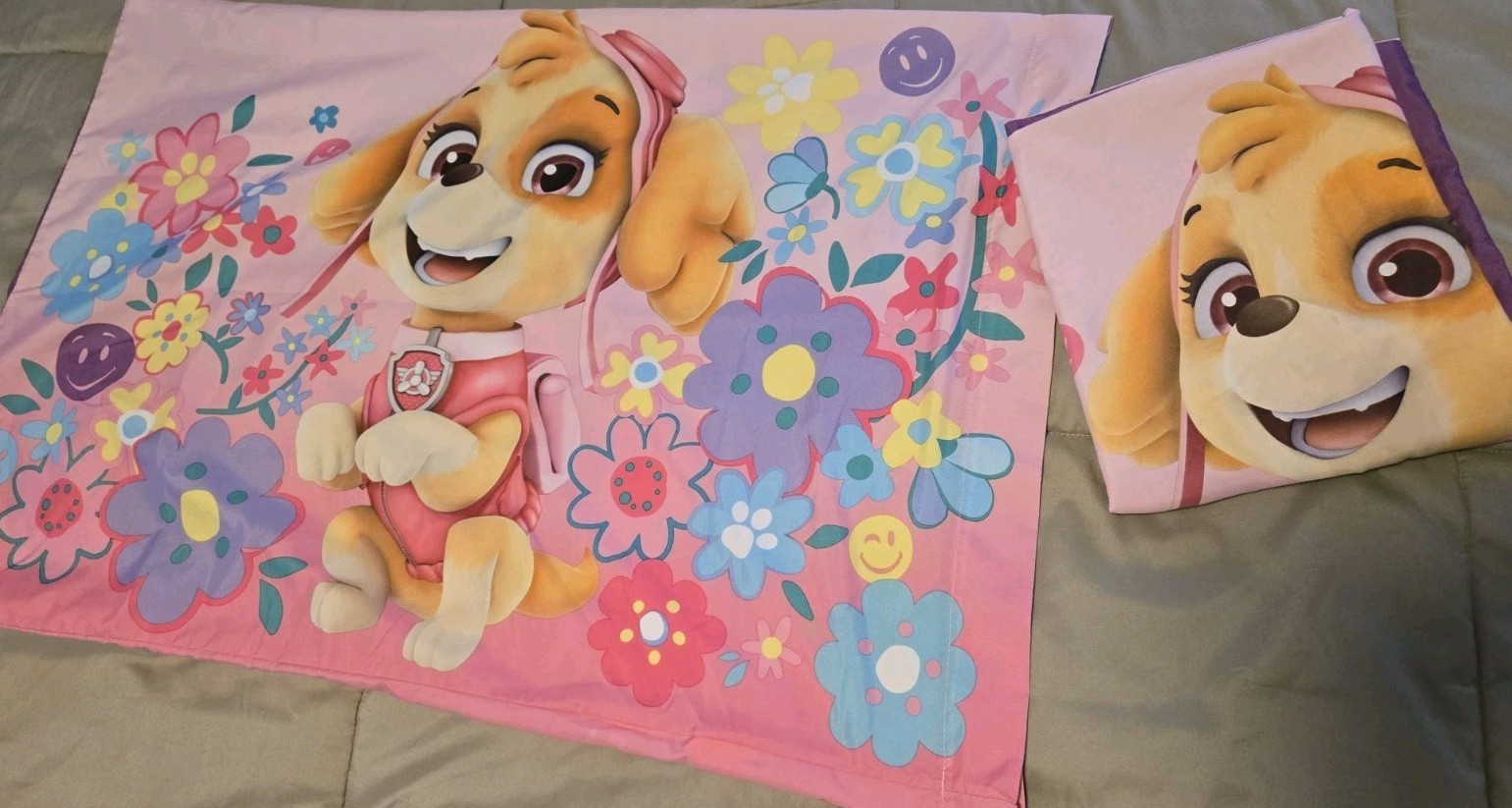 Nickelodeon Paw Patrol Standard Pillowcases (2) Double Sided Pink Skye Excellent