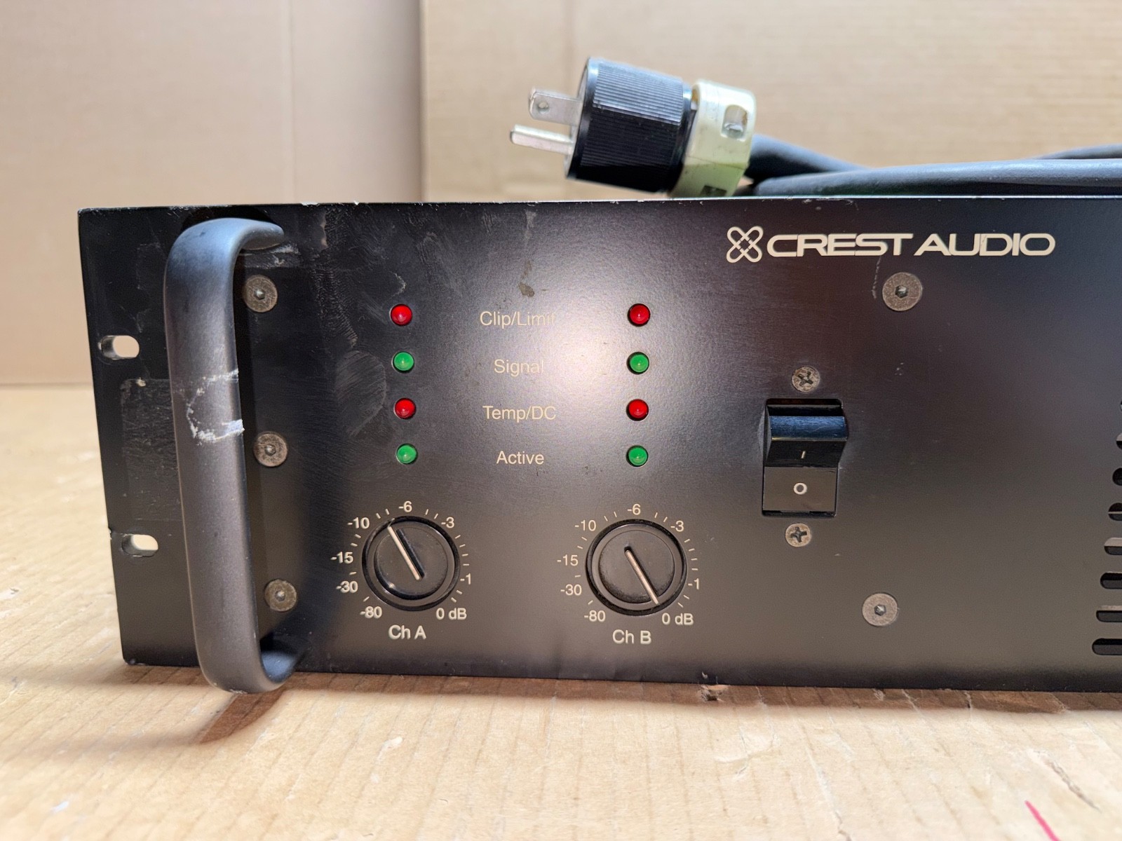 CREST AUDIO 8001 PROFESSIONAL POWER AMPLIFIER - TESTED
