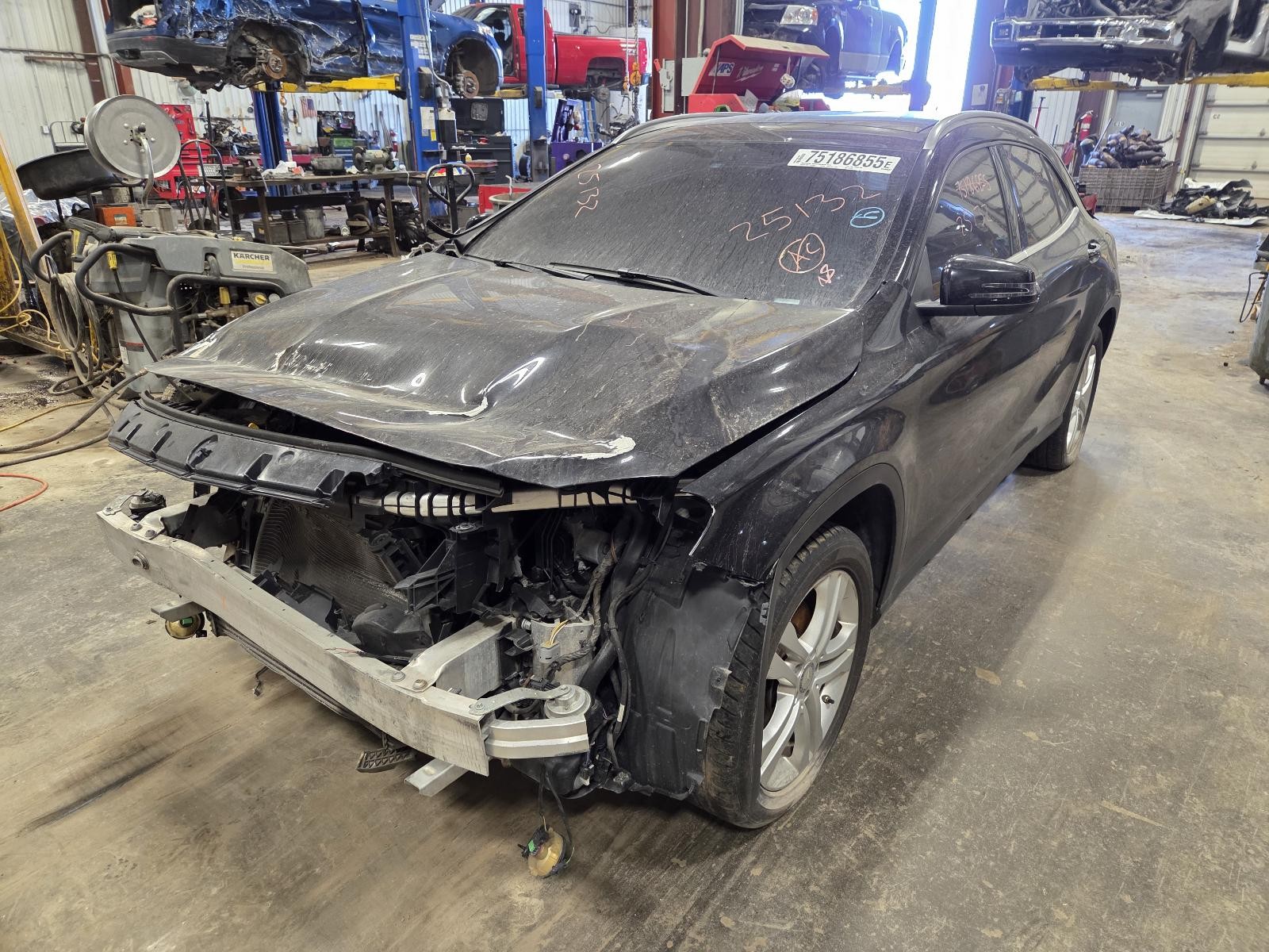 Used Front Right Steering Knuckle fits: 2016 Mercedes-benz Mercedes gla-class 15