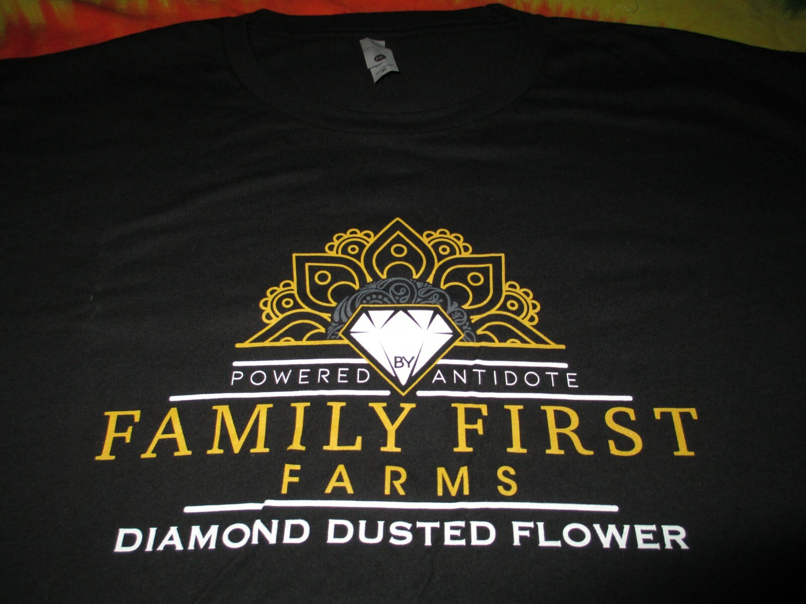 FAMILY FIRST FARMS DIAMOND DUSTED WEED POT CANNABIS MARTYJUANA T-SHIRT-XL-NEW
