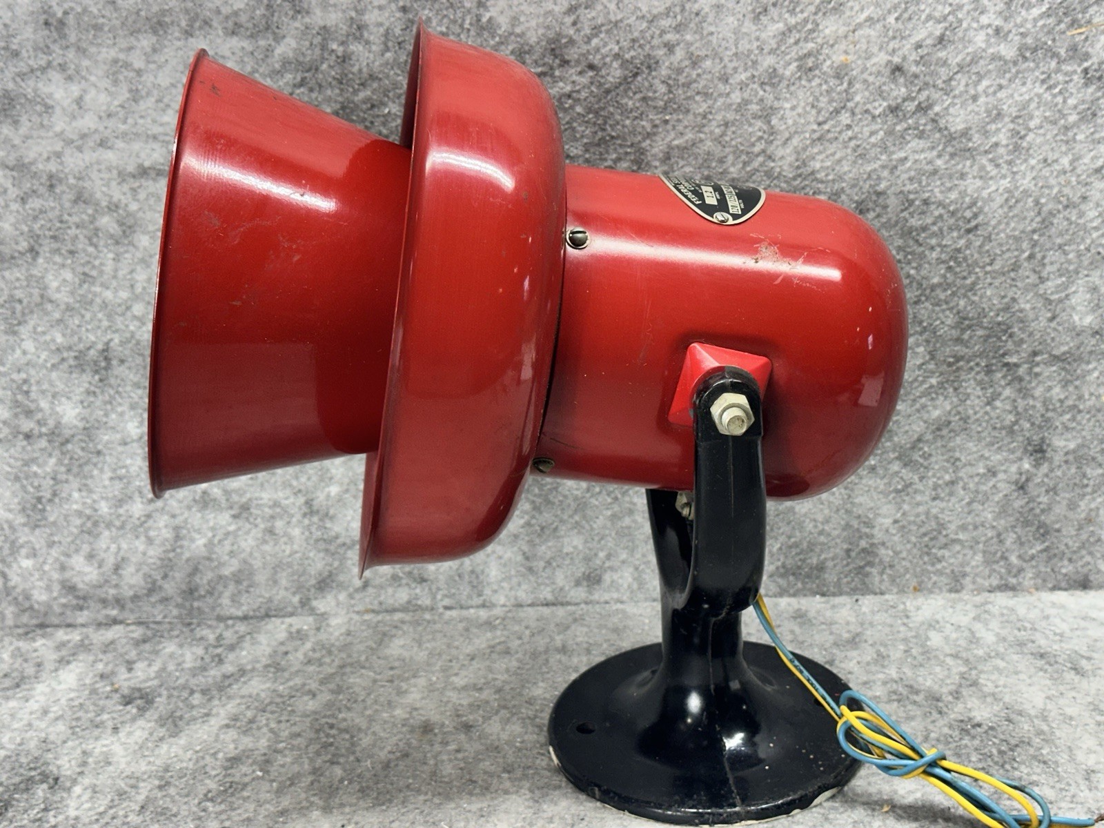 FEDERAL SIGNAL MODEL A SIREN