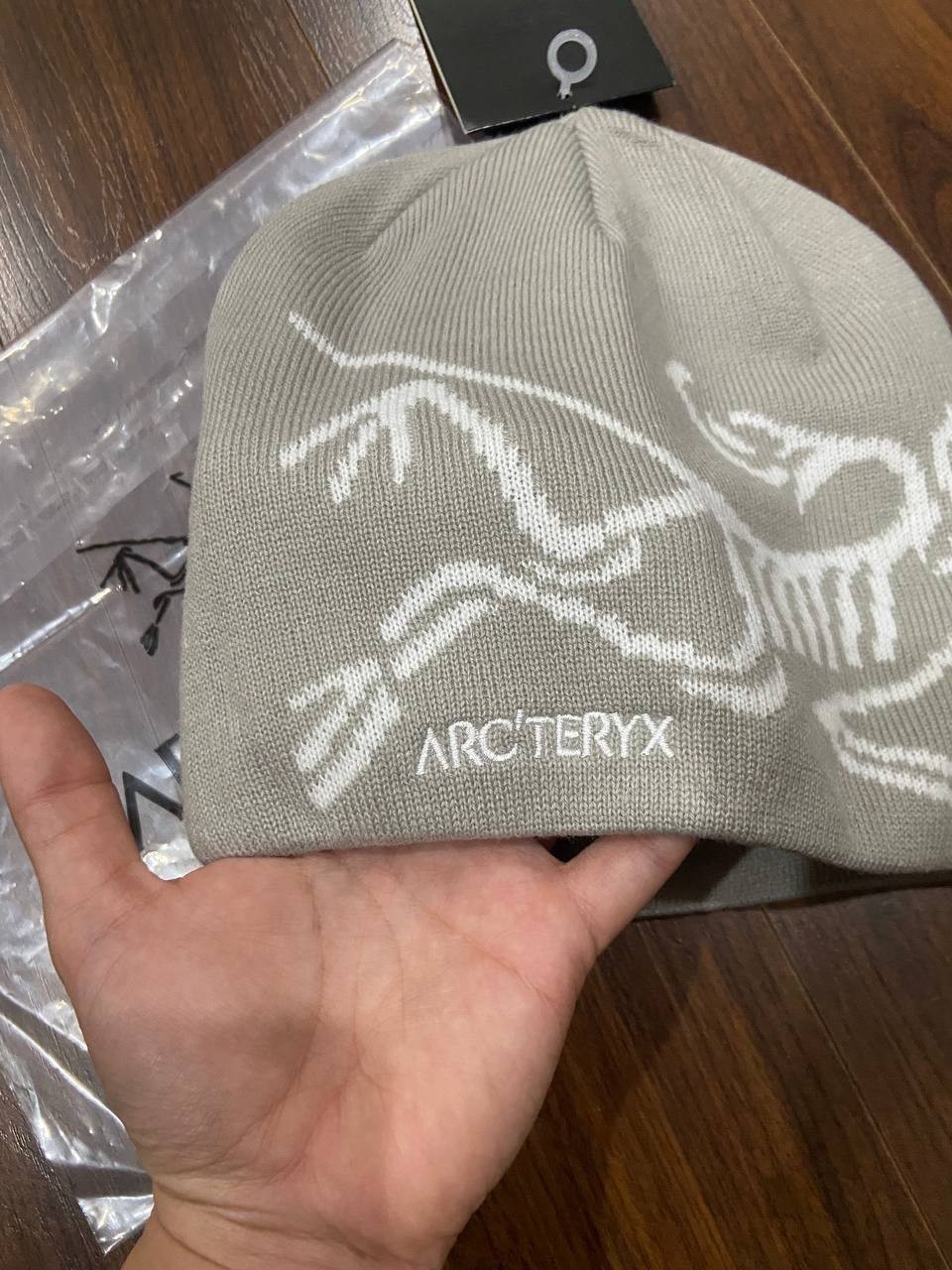 NWT Arc'teryx Bird Head Toque Beanie Hat Gray Winter Cap