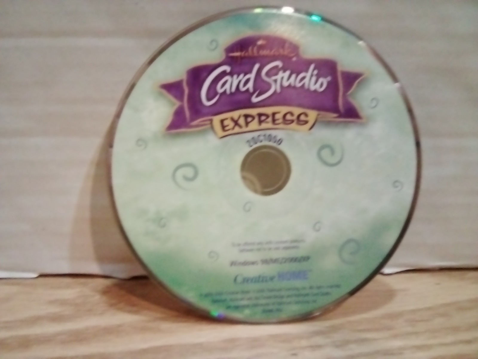 Hallmark 2005 Card Studio Express CD Windows 98/ME/2000/XP