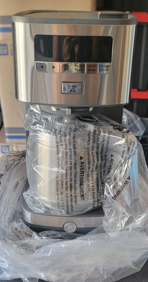 GE Appliances Drip Coffee Maker with Thermal Carafe