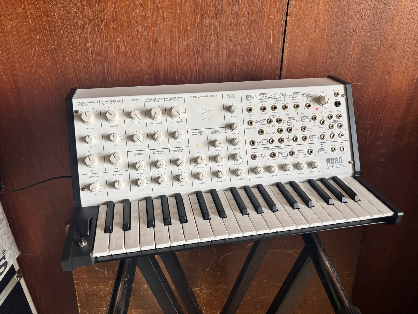 Korg MS-20 Mini Semi-modular Analog Synthesizer Rare White color w/ bag