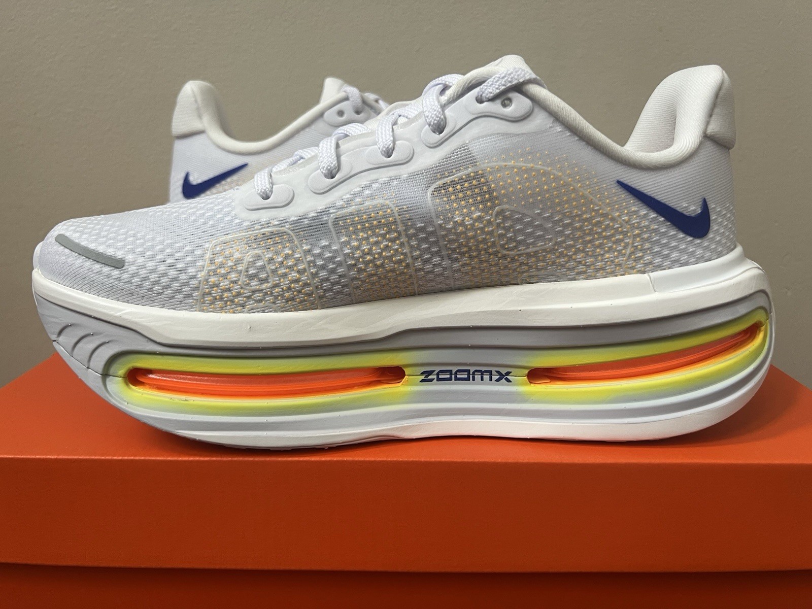 Nike Vomero Premium White Lapis Total Orange Laser Orange HQ2050-101